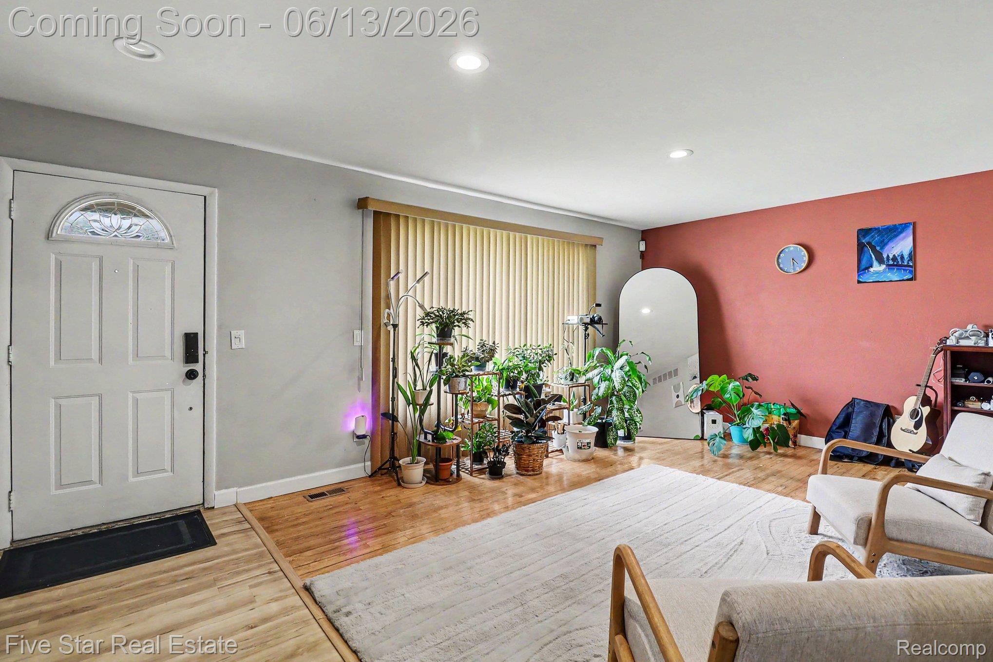 29261 Marshall Street Property Photo 6