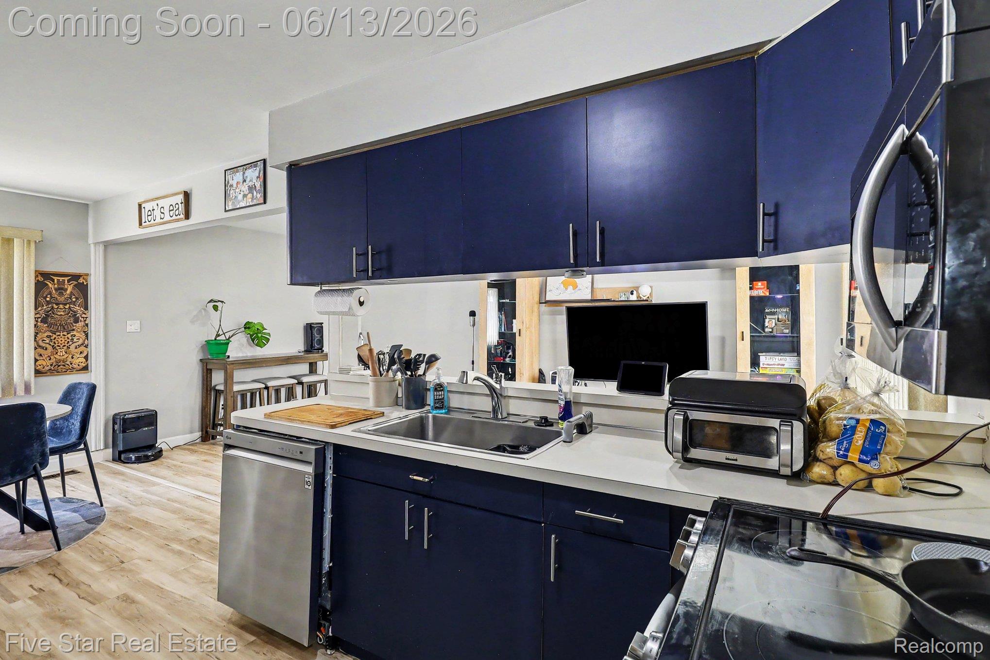 29261 Marshall Street Property Photo 7