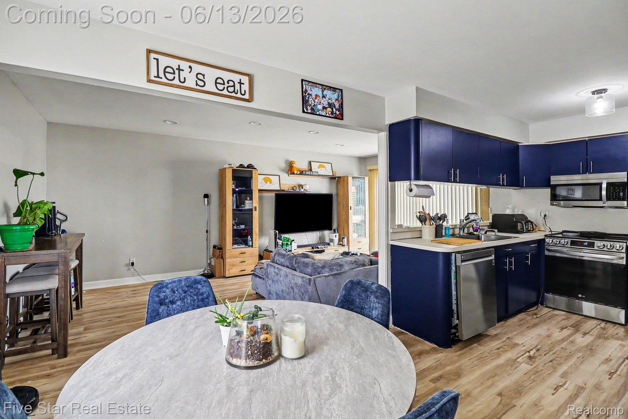 29261 Marshall Street Property Photo 8