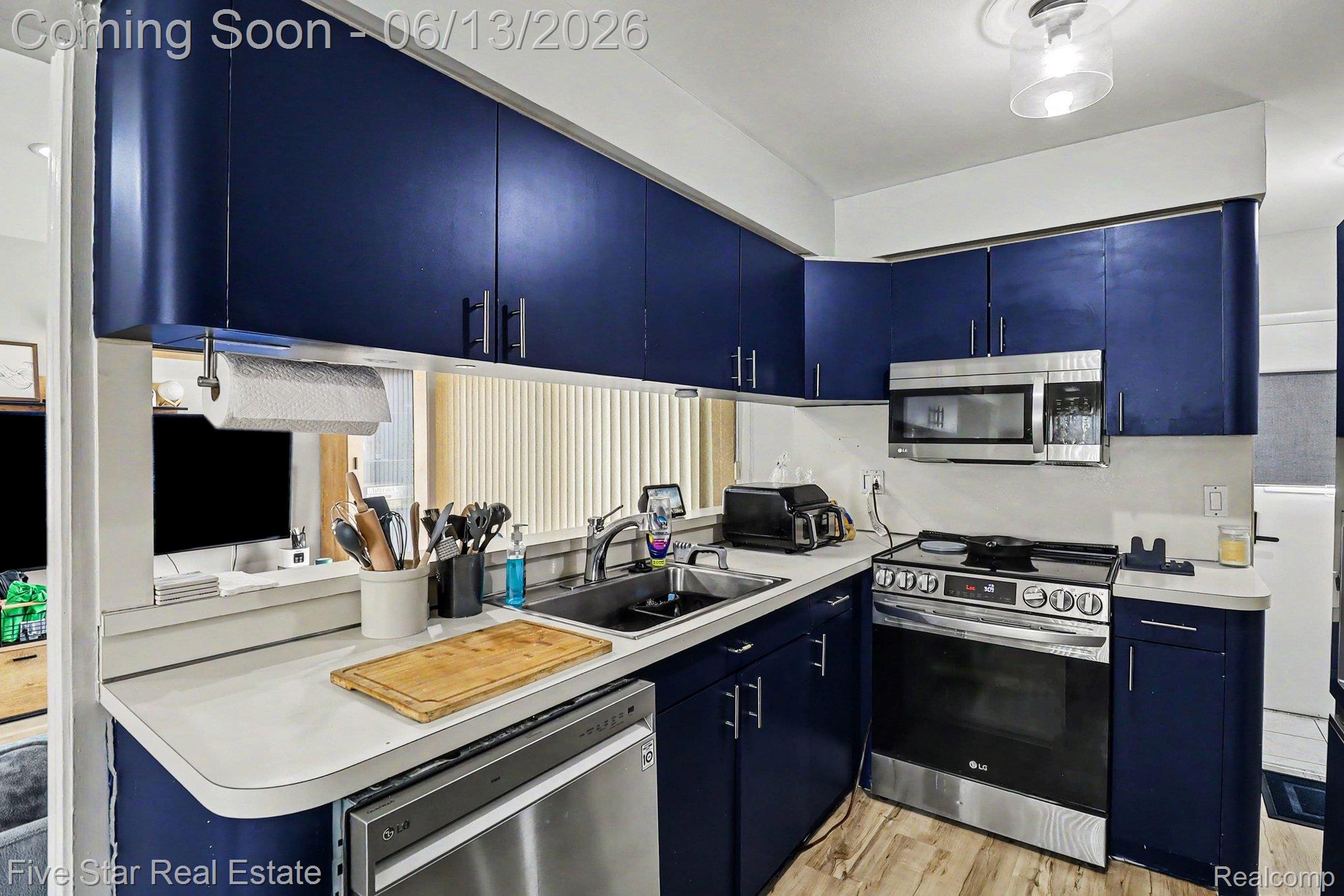 29261 Marshall Street Property Photo 13