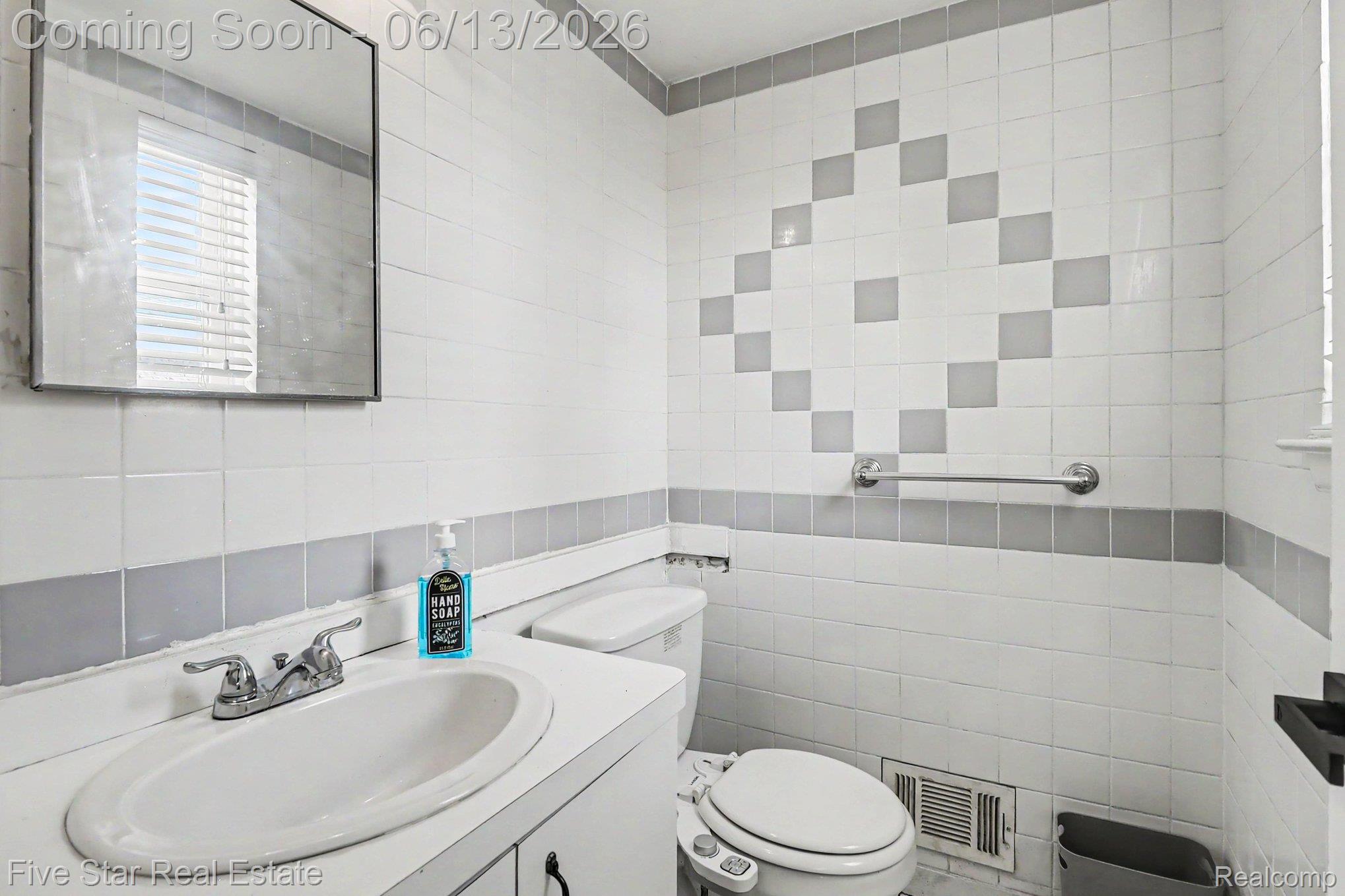 29261 Marshall Street Property Photo 17