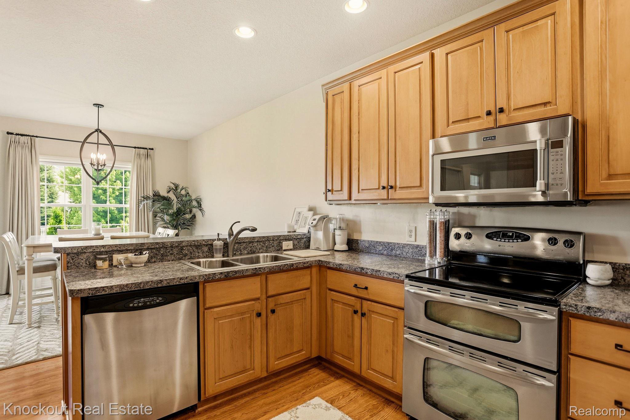 373 Block Street Property Photo 15