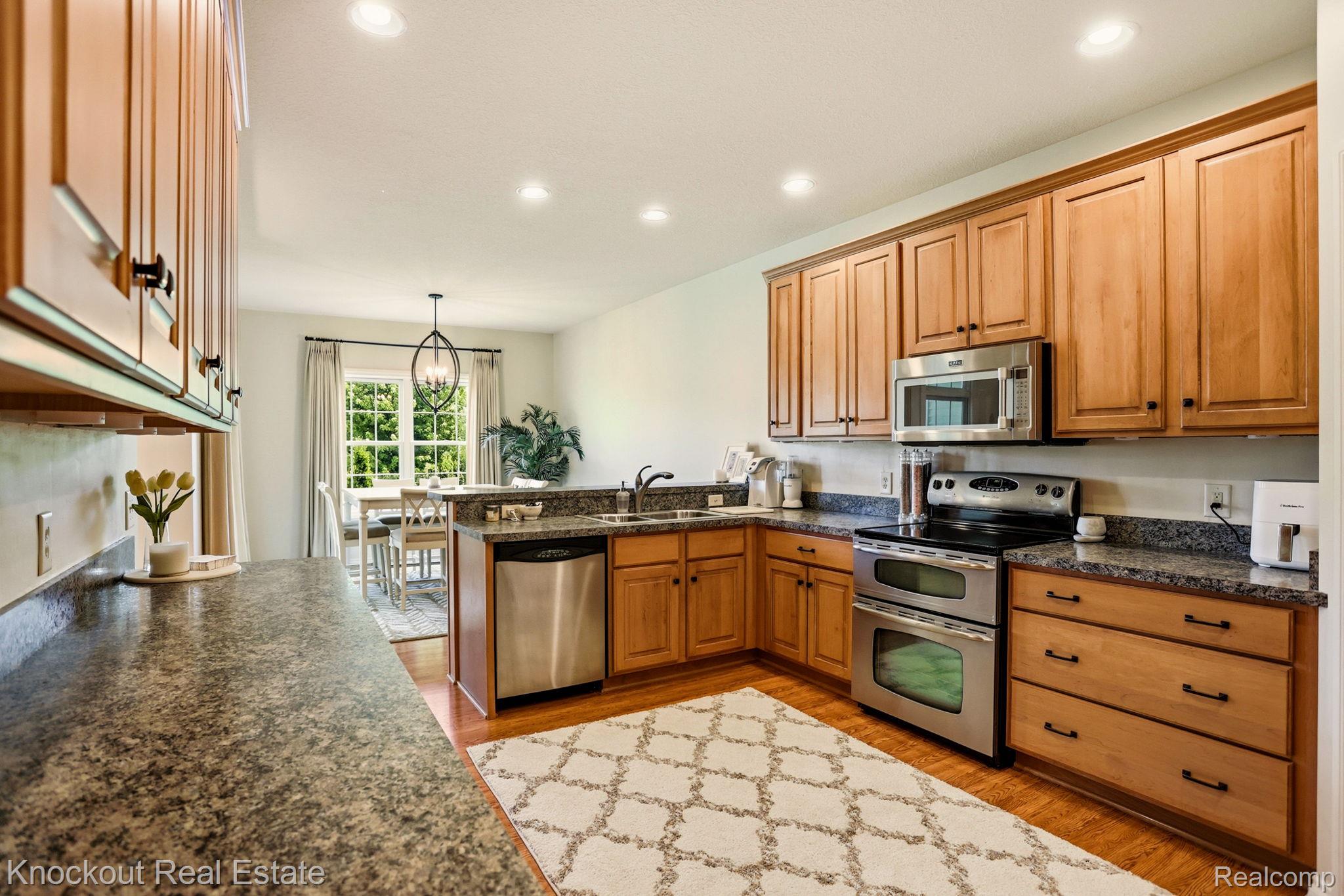 373 Block Street Property Photo 16