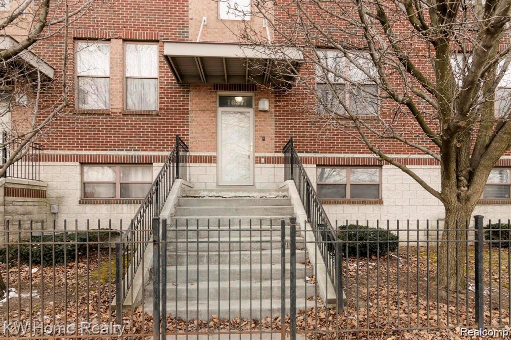 7637 Woodward Avenue Property Photo 1