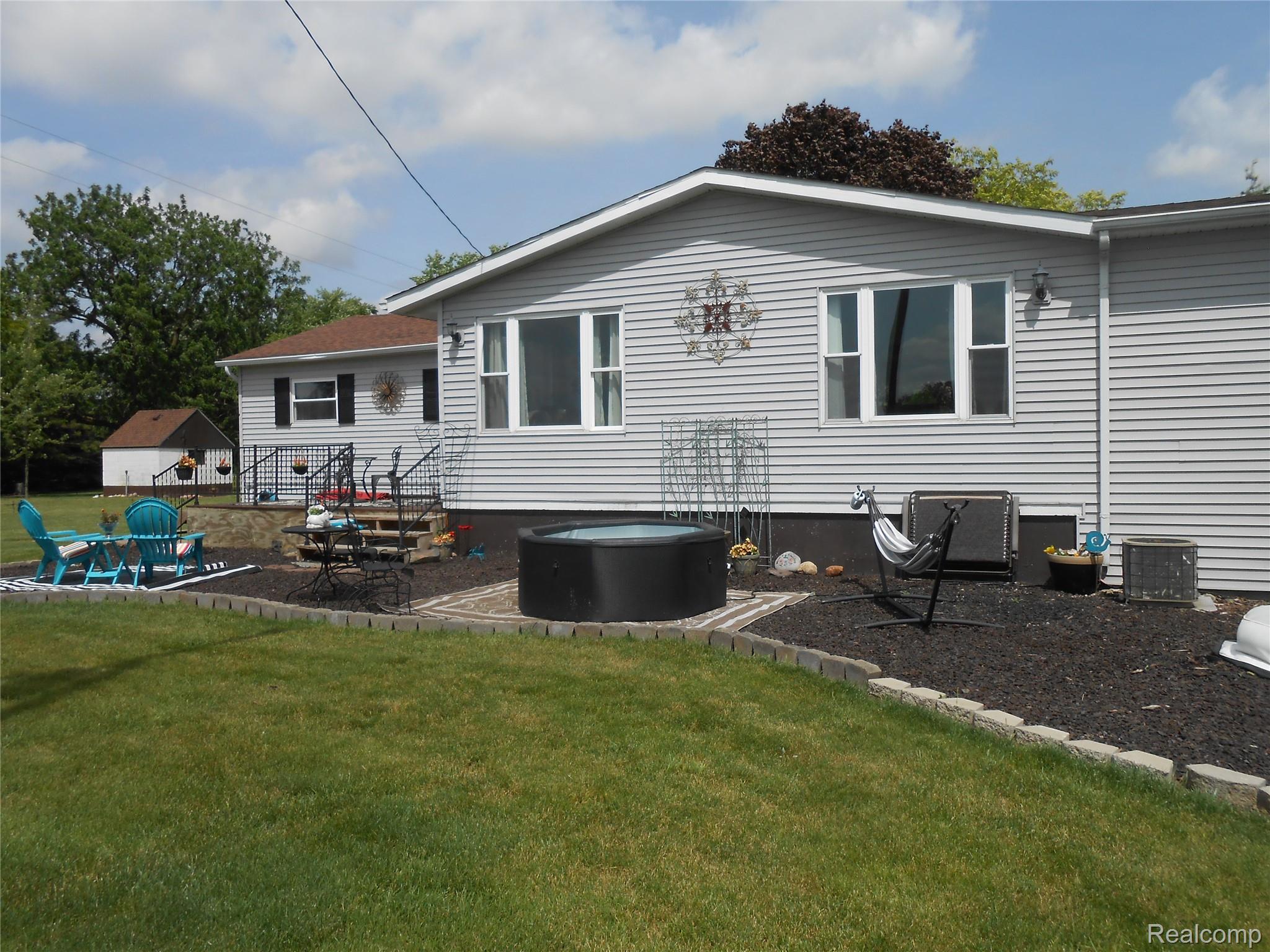 249 N Gates Road Property Photo 3