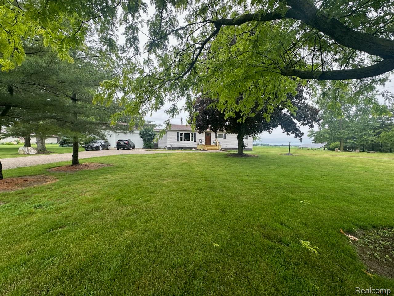 249 N Gates Road Property Photo 5