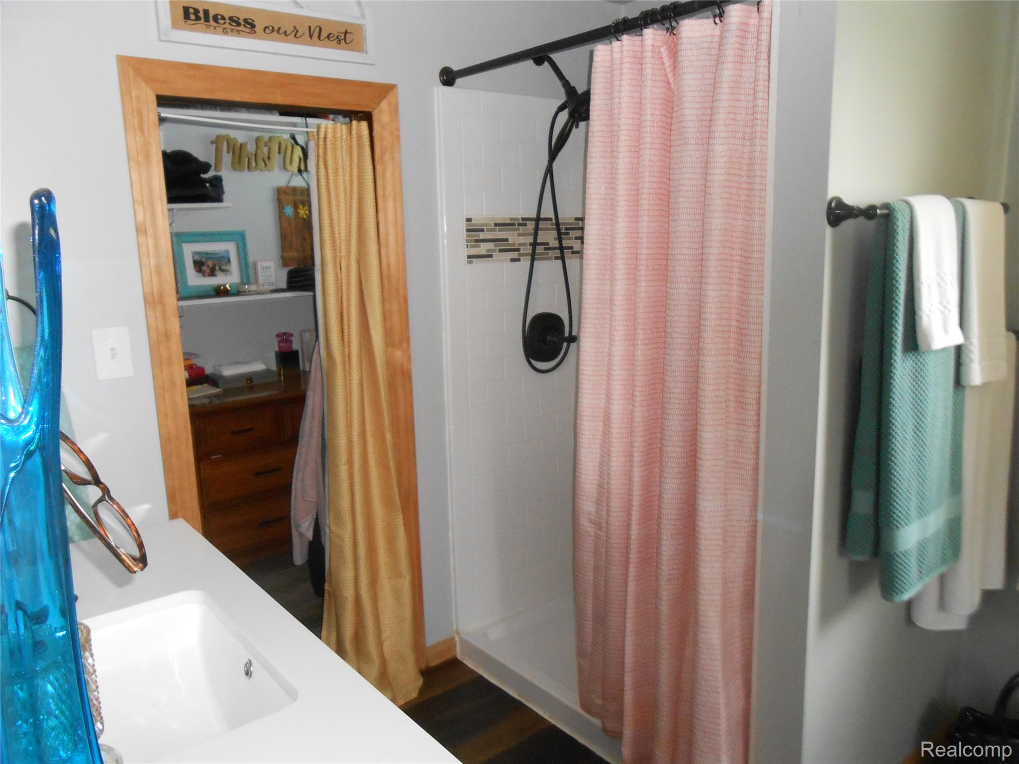249 N Gates Road Property Photo 17