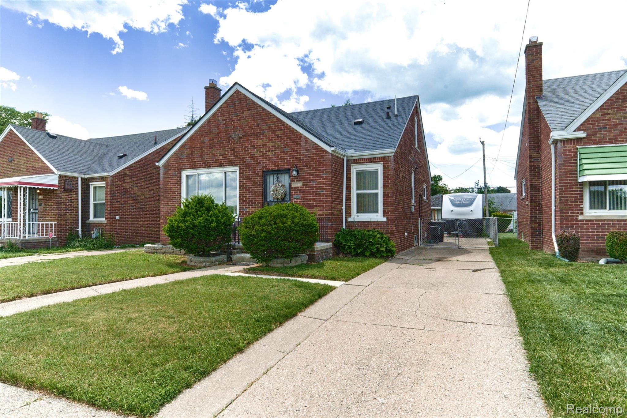 9325 Stahelin Avenue Property Photo 2