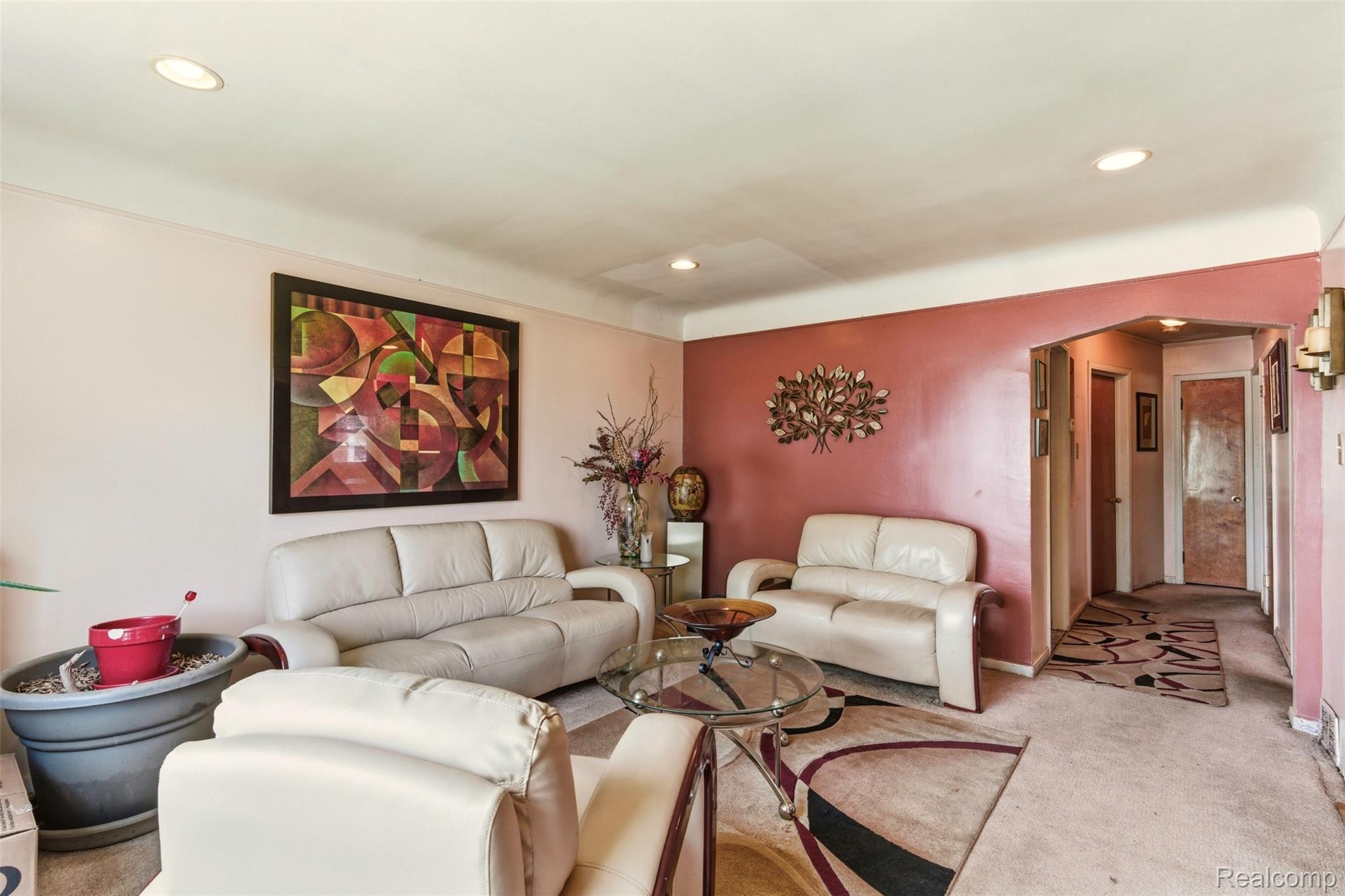9325 Stahelin Avenue Property Photo 9