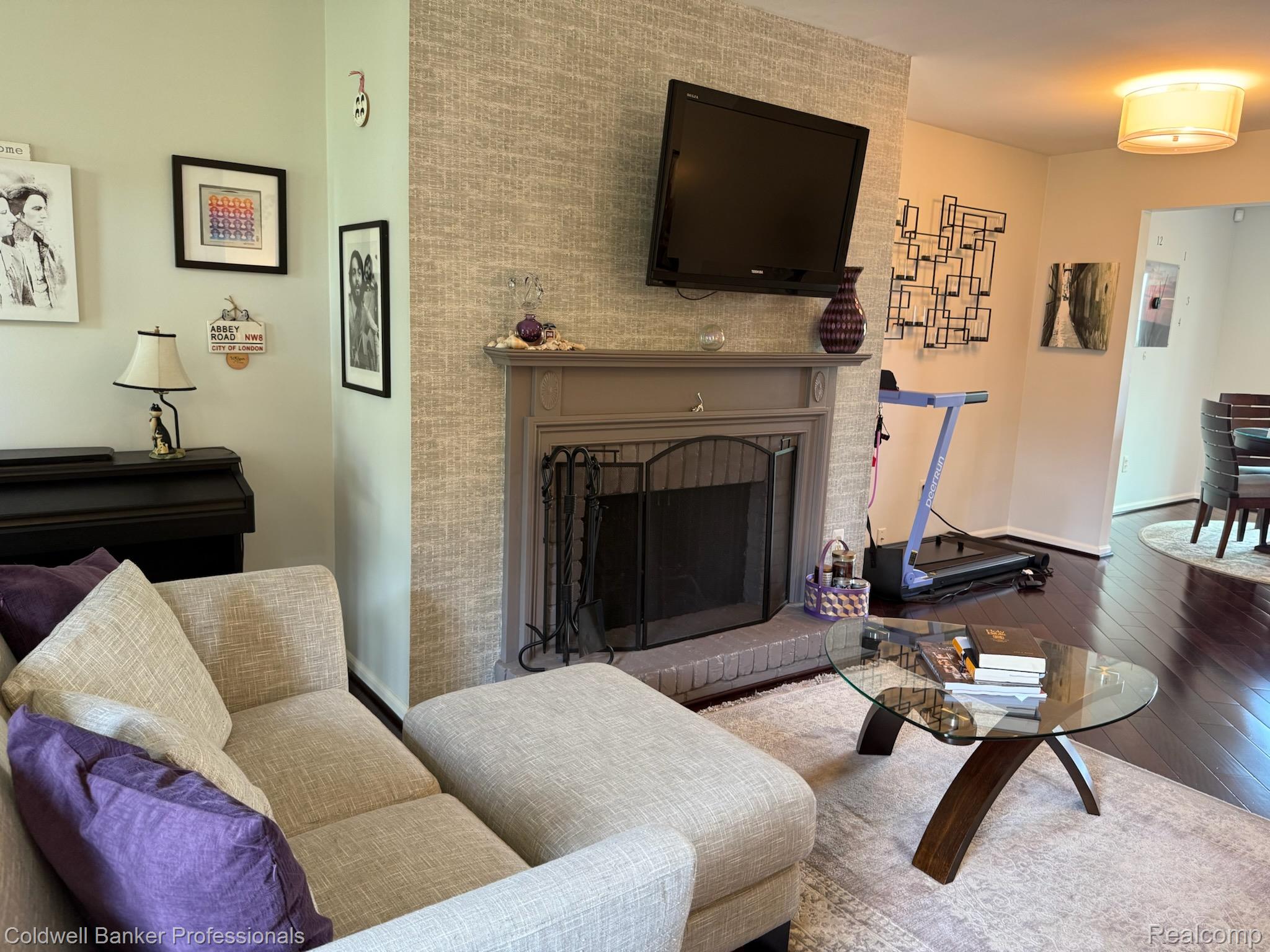 33374 Jefferson Avenue Property Photo 6
