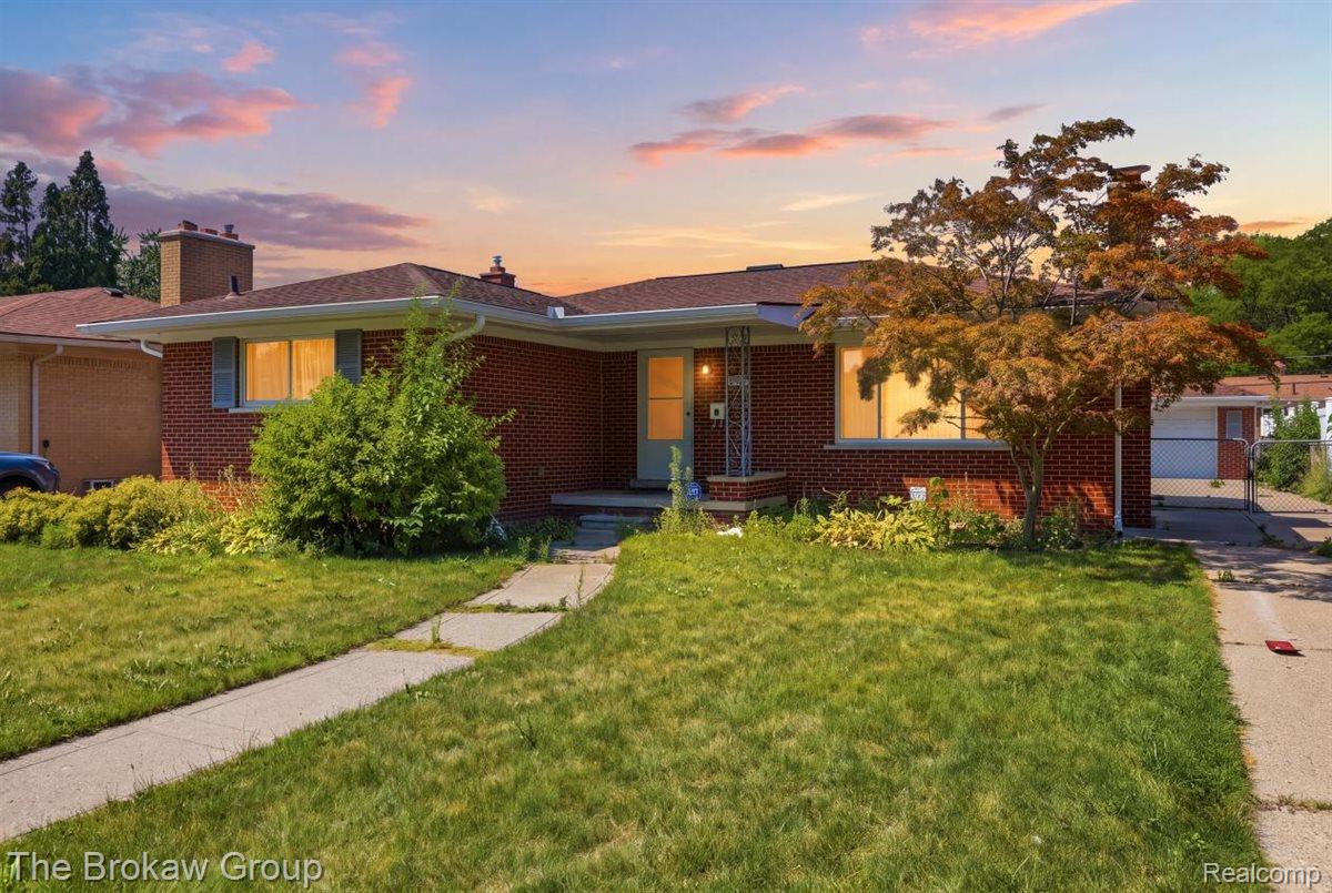 27619 Jean Road Property Photo 1