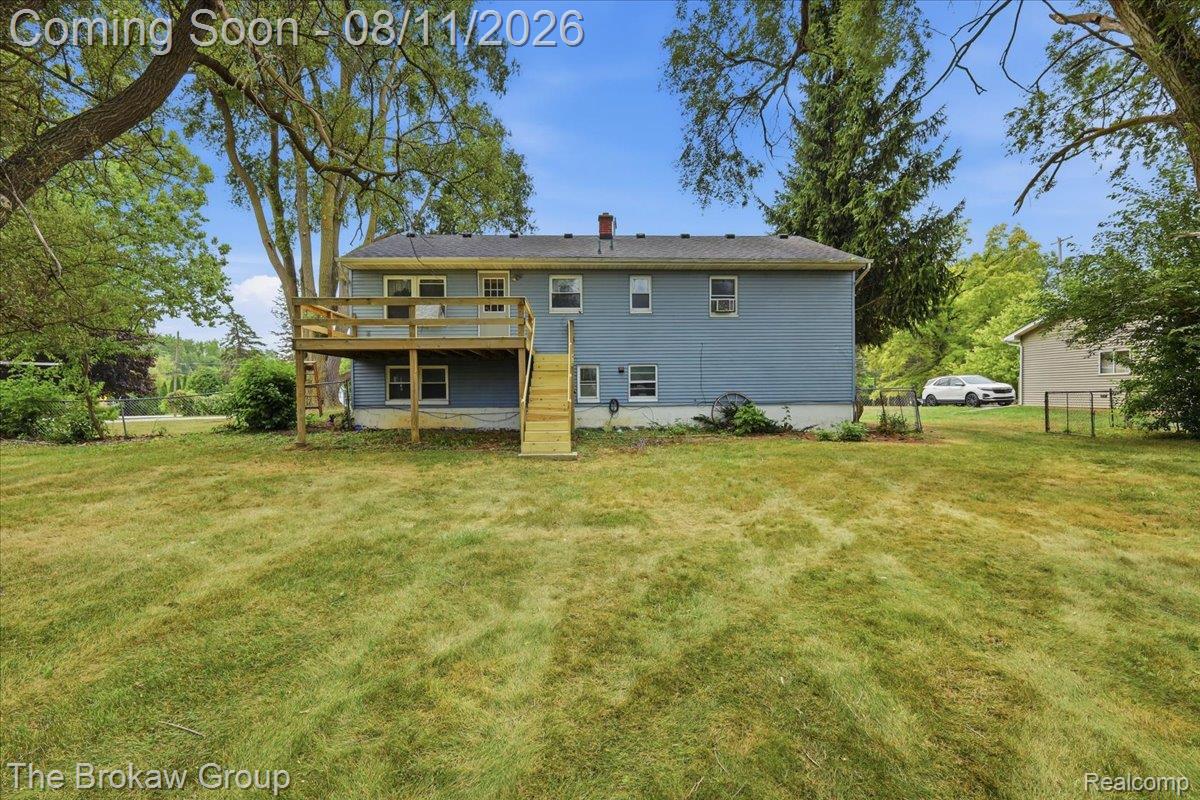 10431 Davison Road Property Photo 7