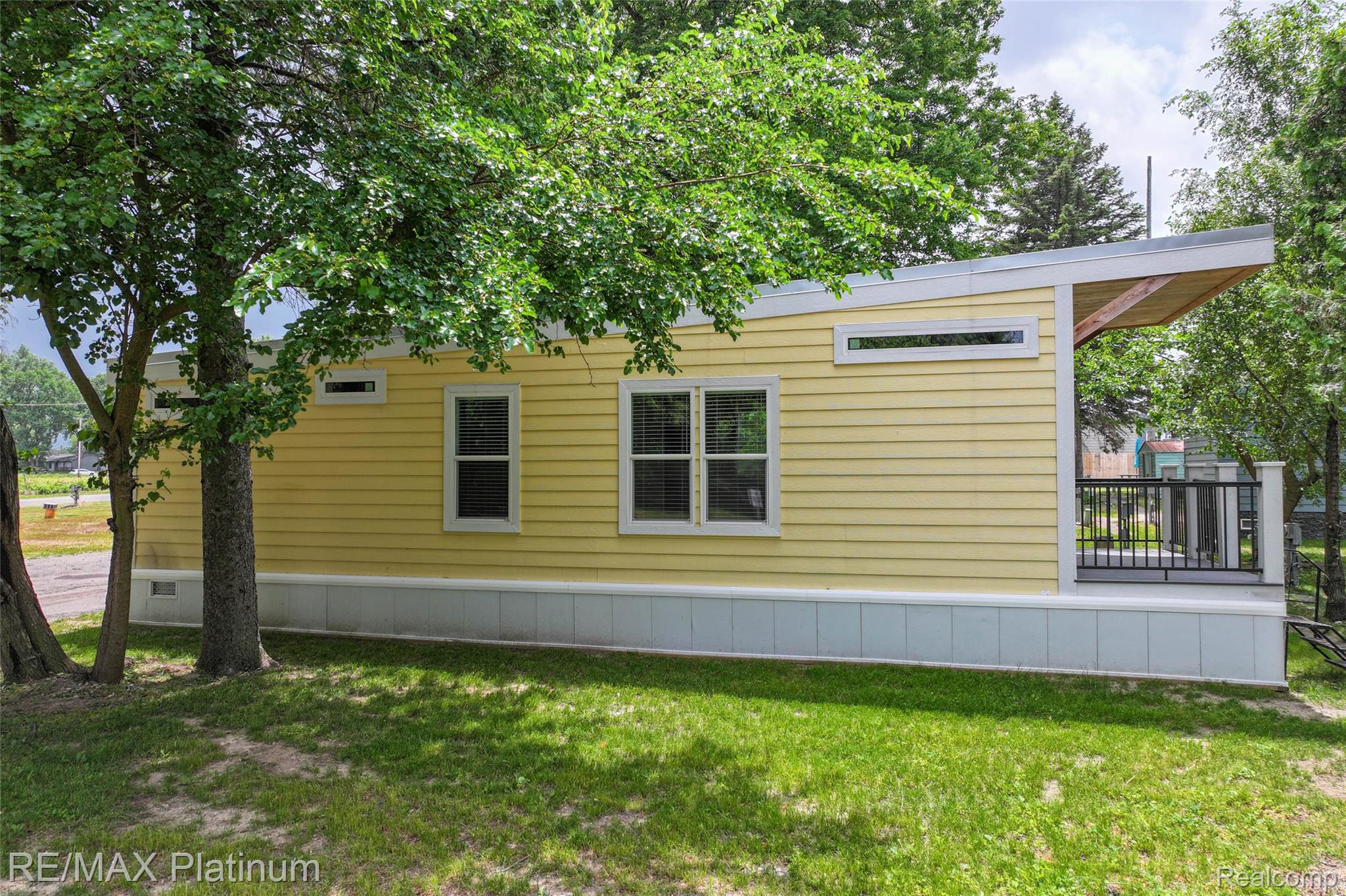 29 Retreat Way Property Photo 2
