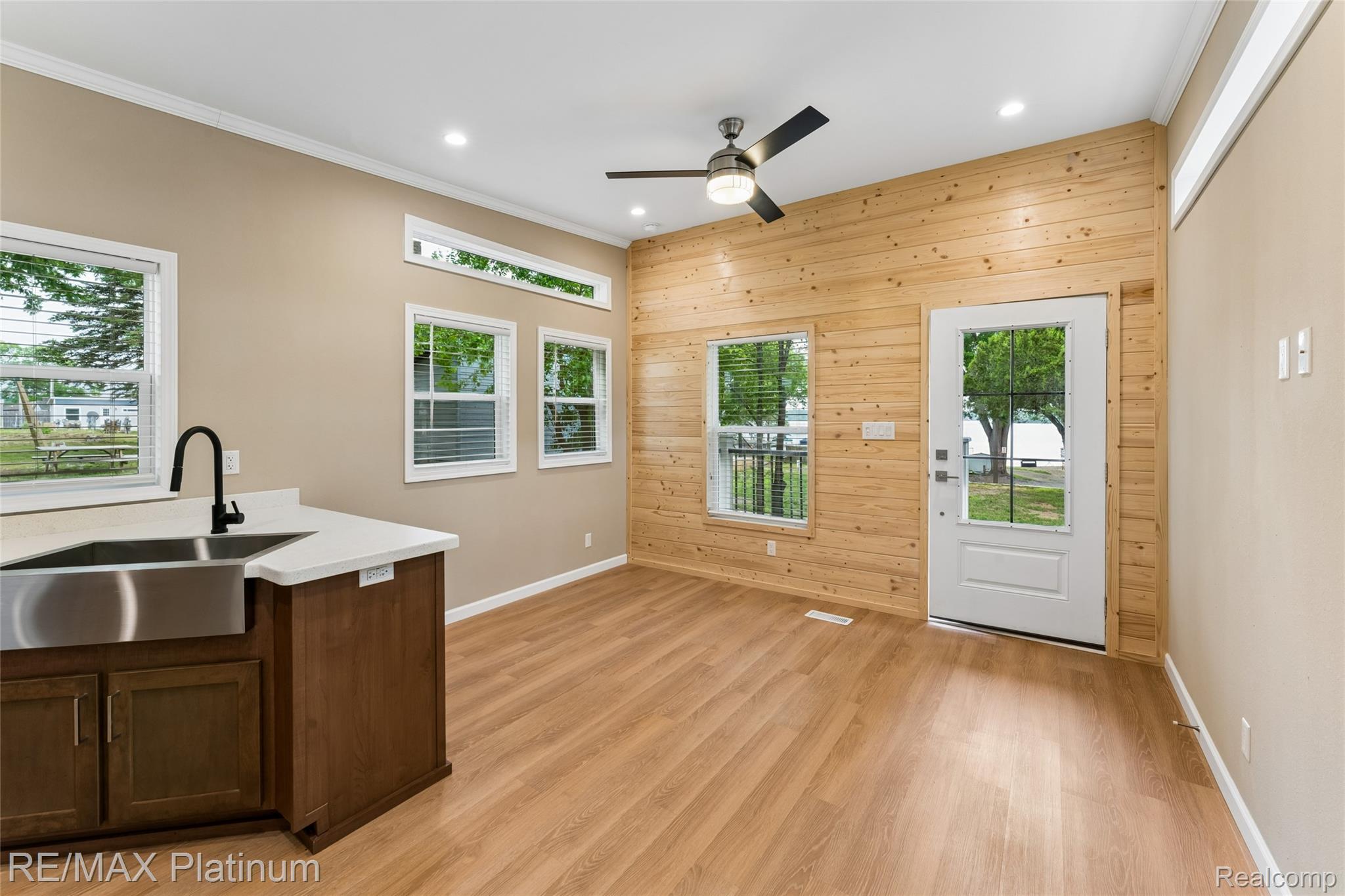 29 Retreat Way Property Photo 4