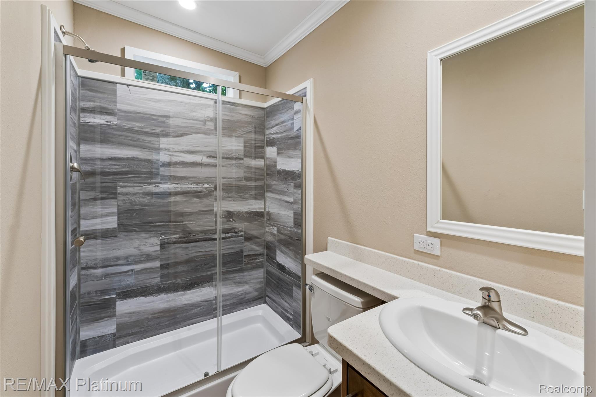 29 Retreat Way Property Photo 8