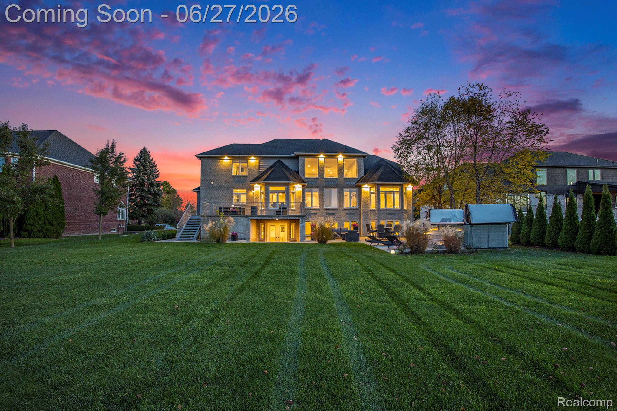 6535 Pond Drive Property Photo 2