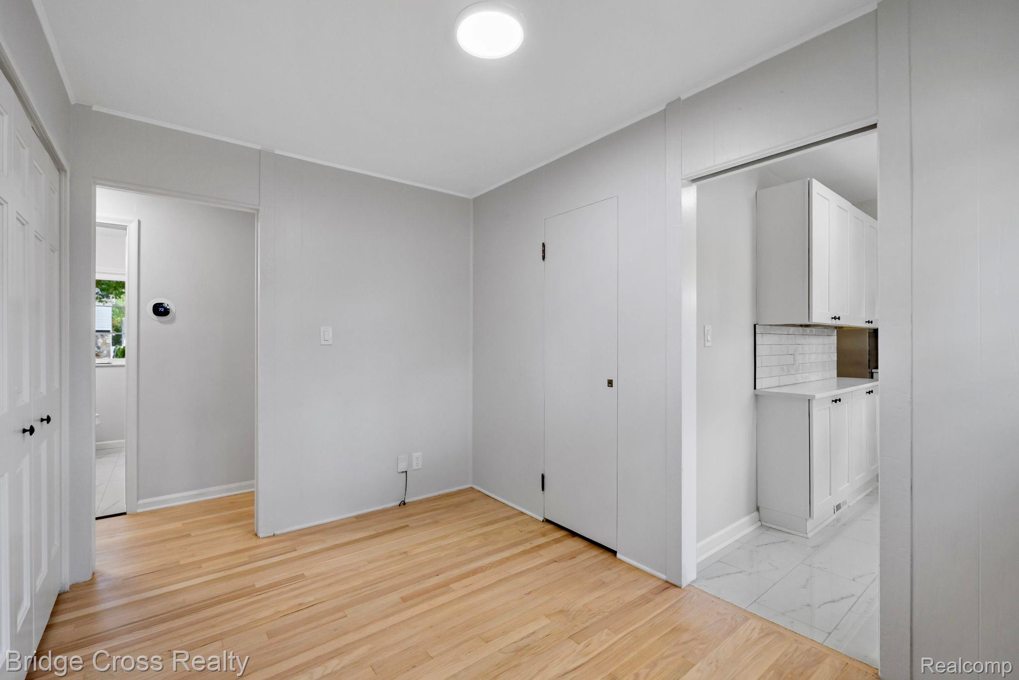 2614 Essex Street Property Photo 20