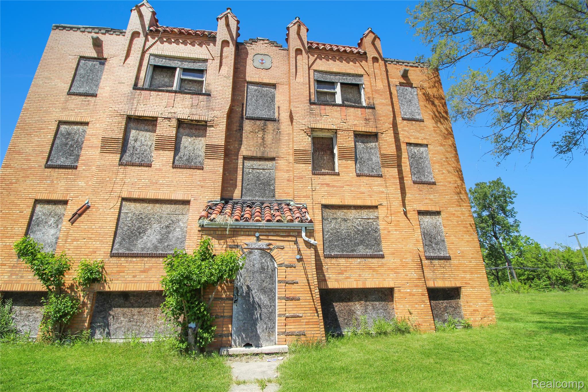 18055 Schoenherr Street Property Photo 1