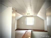 8074 Plainview Avenue Property Photo 9