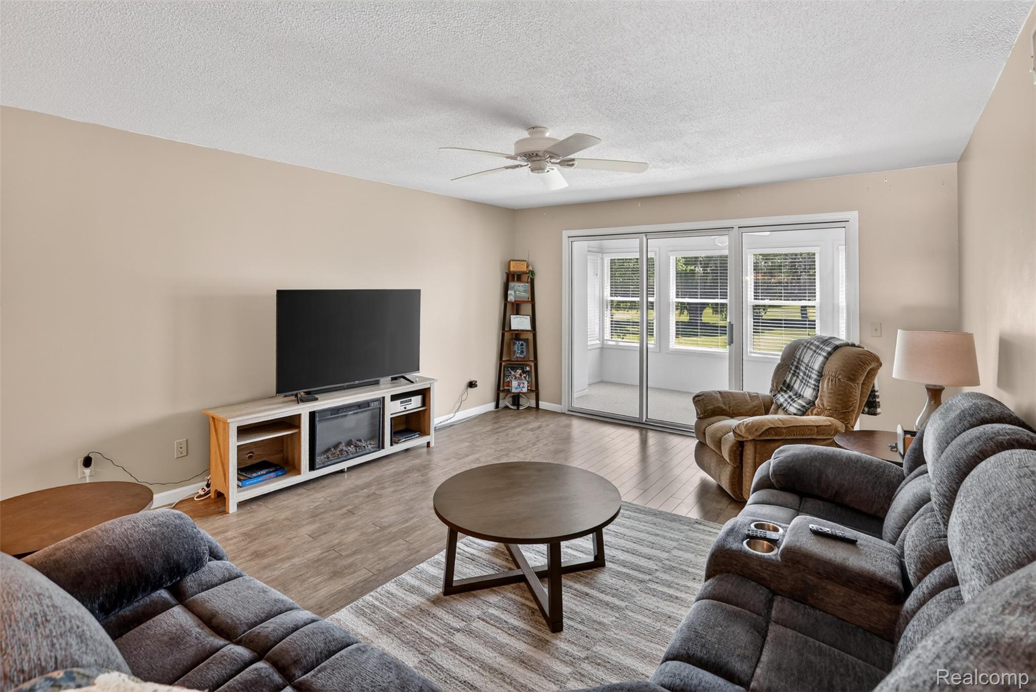 925 Kennely Road G-106 Property Photo 3