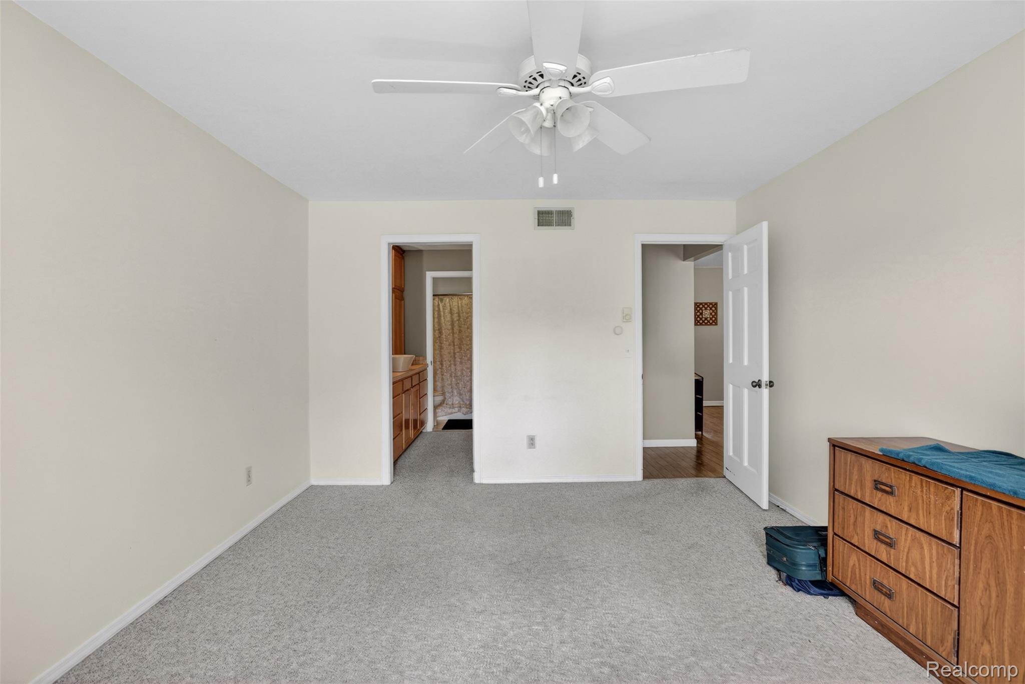 925 Kennely Road G-106 Property Photo 14