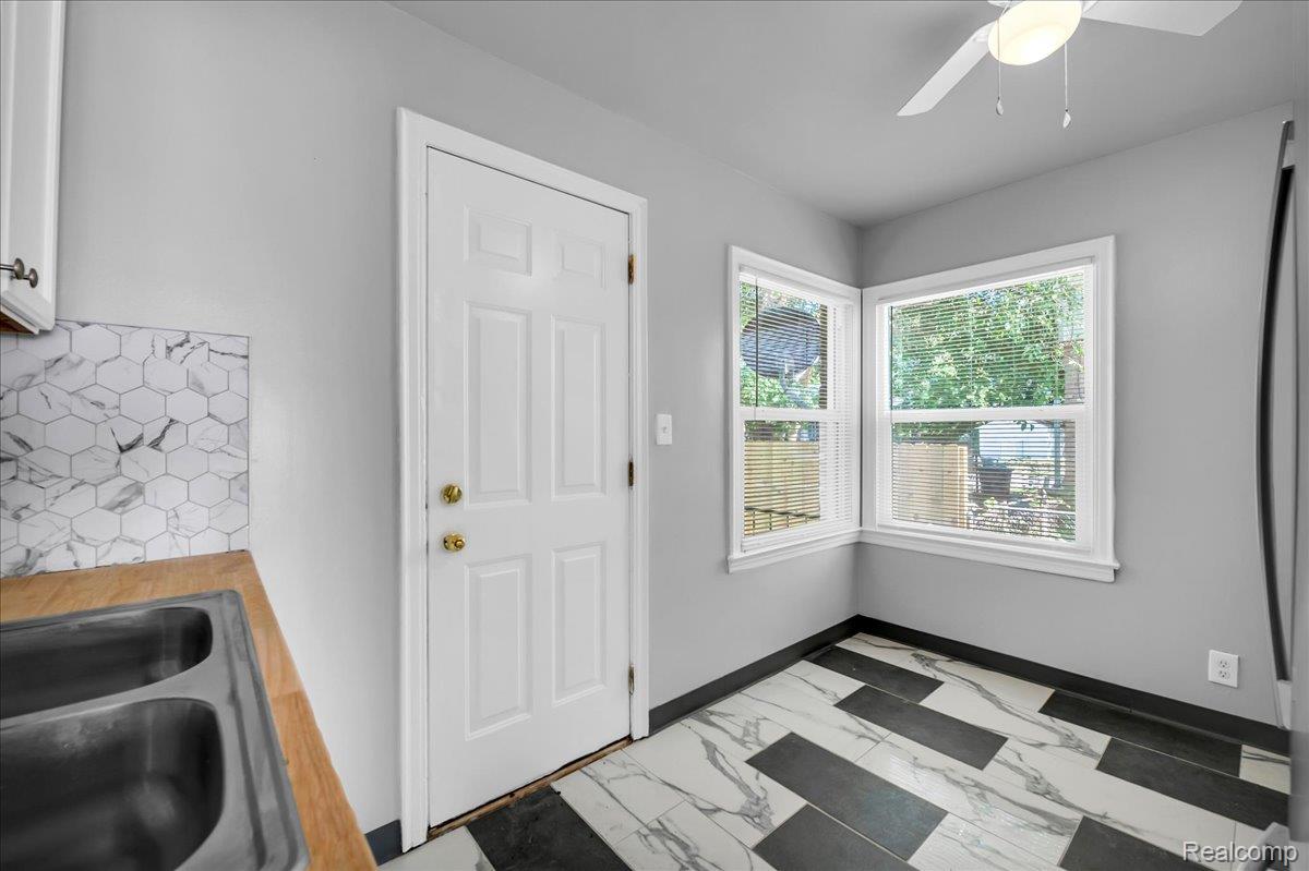 20114 Regent Drive Property Photo 8