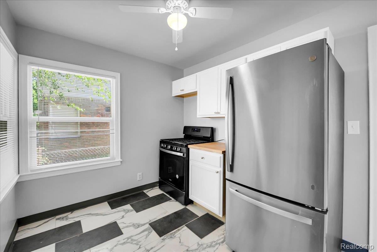 20114 Regent Drive Property Photo 10