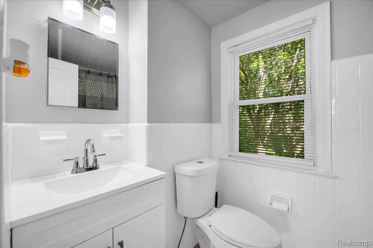 20114 Regent Drive Property Photo 12