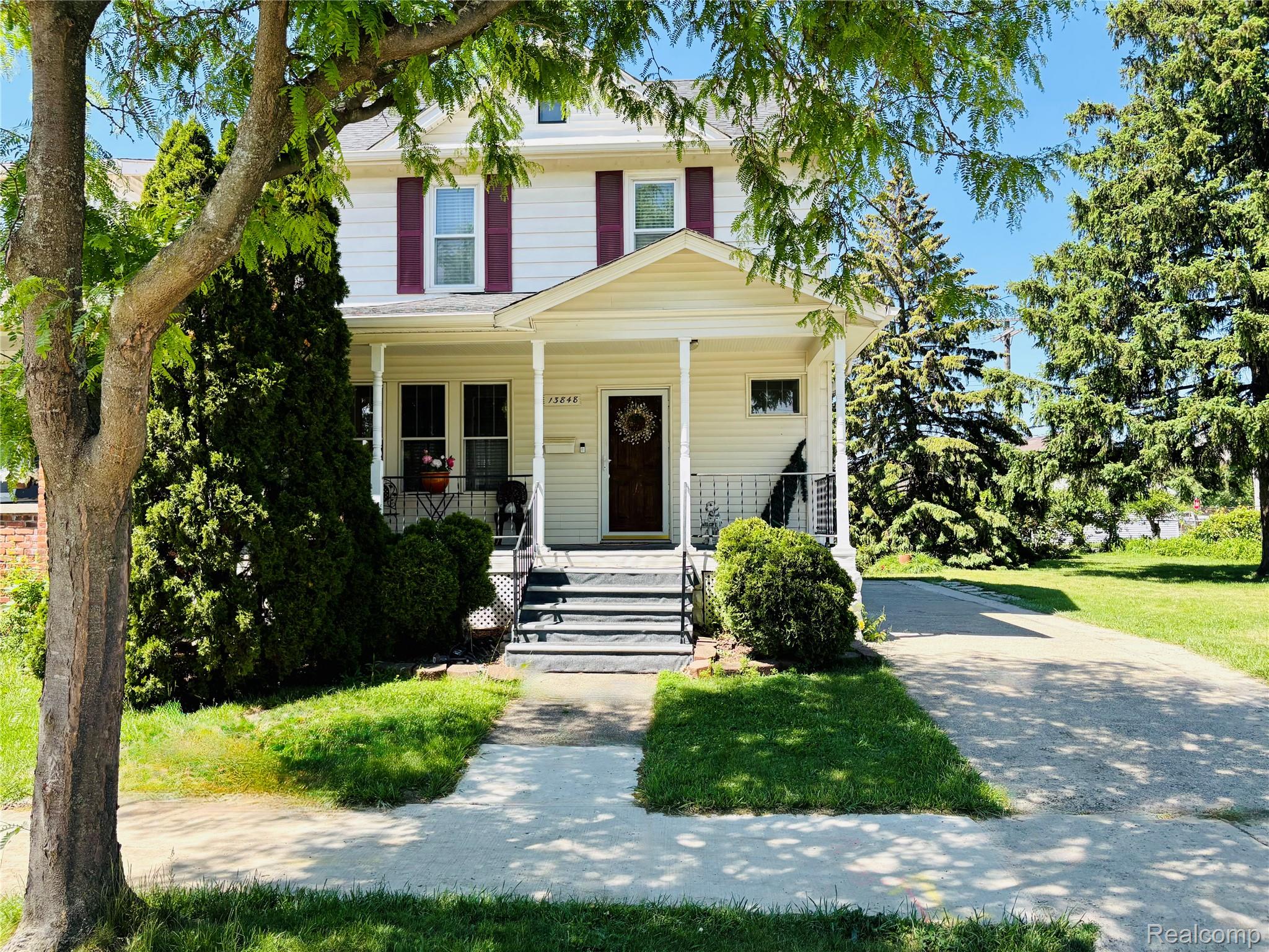 13848 Lanson Avenue Property Photo 1