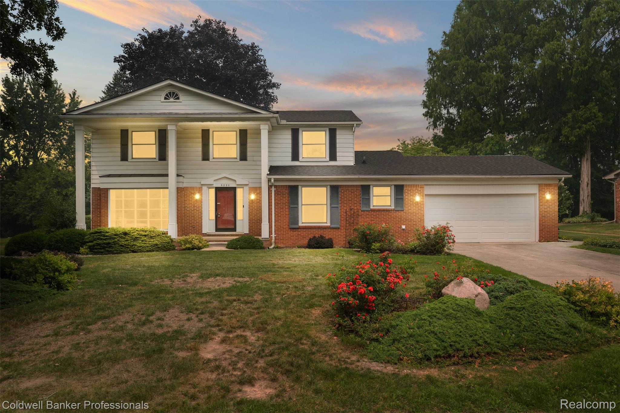 6890 Alderley Way Property Photo 1