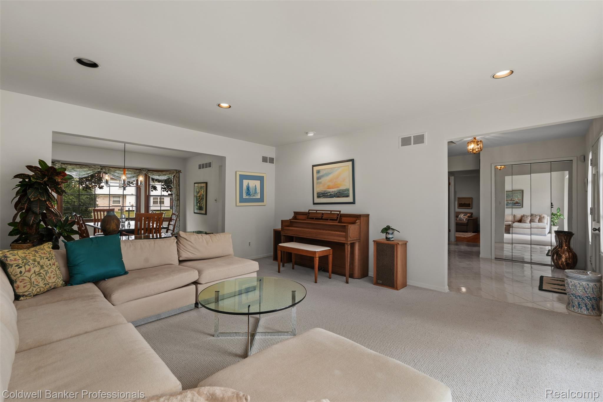 6890 Alderley Way Property Photo 8