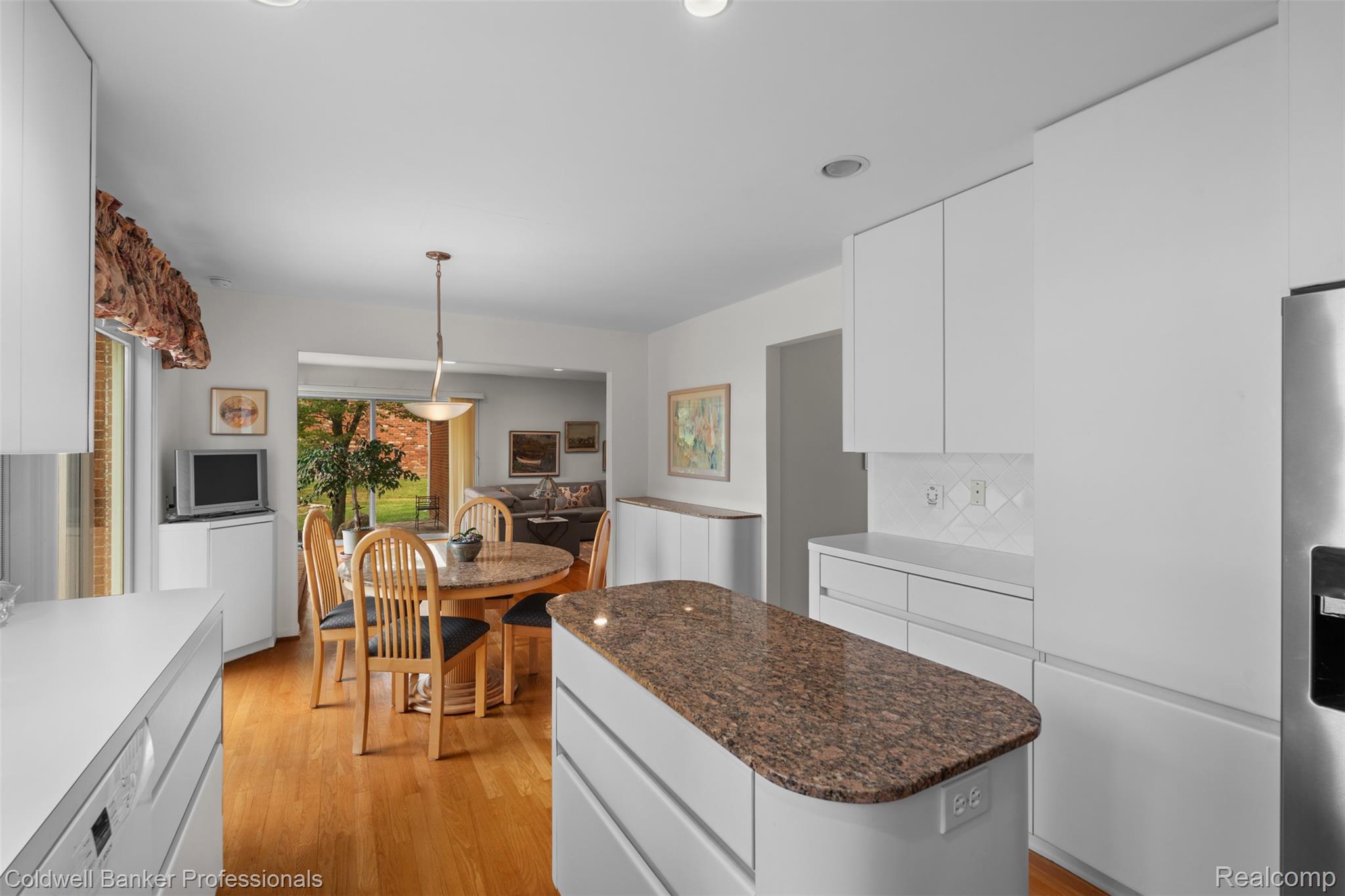 6890 Alderley Way Property Photo 15