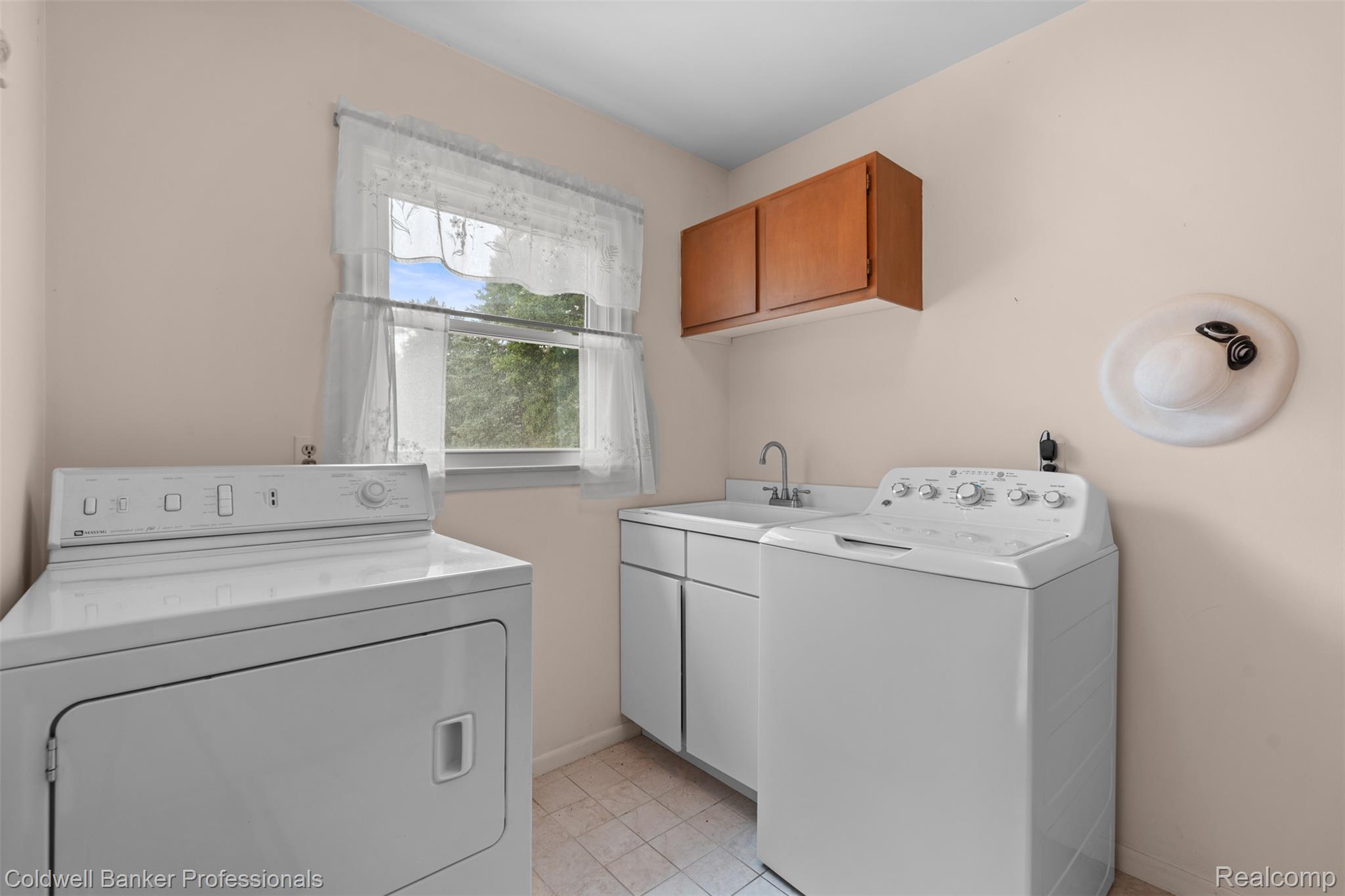 6890 Alderley Way Property Photo 23