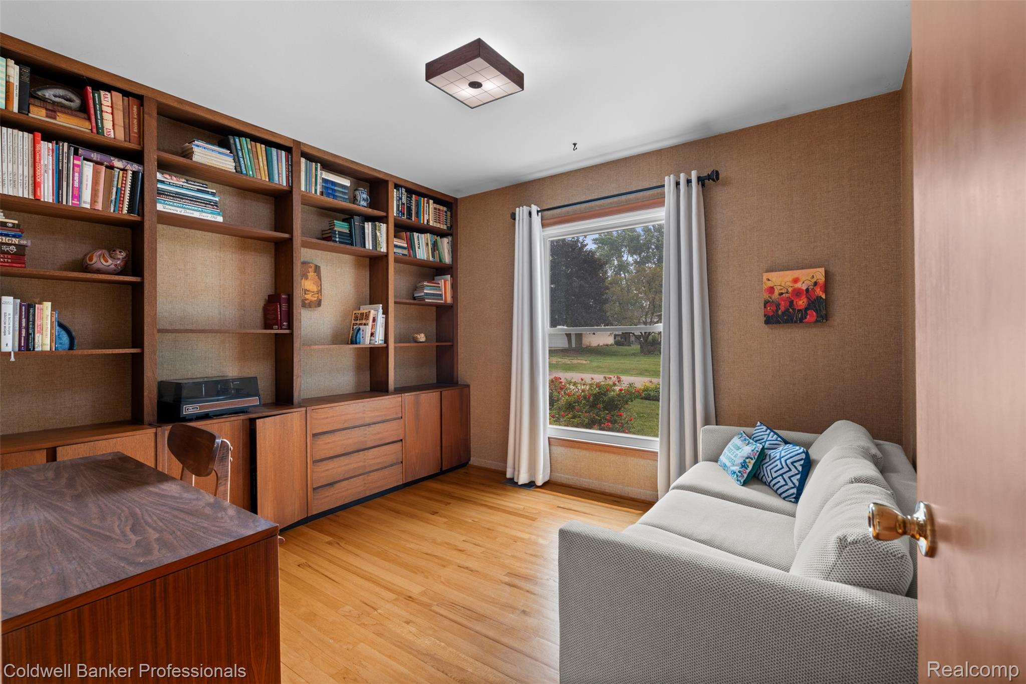 6890 Alderley Way Property Photo 25