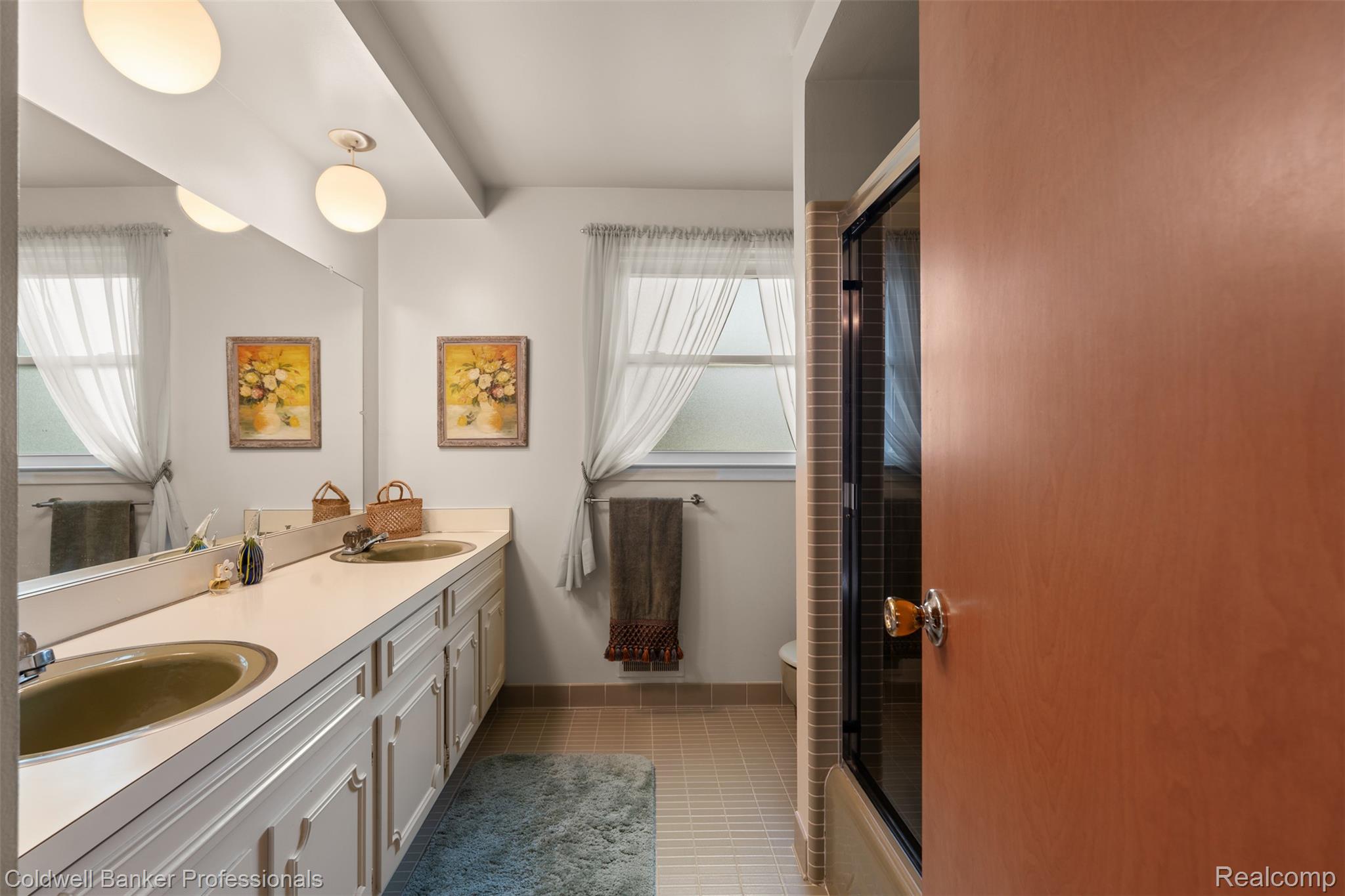 6890 Alderley Way Property Photo 32