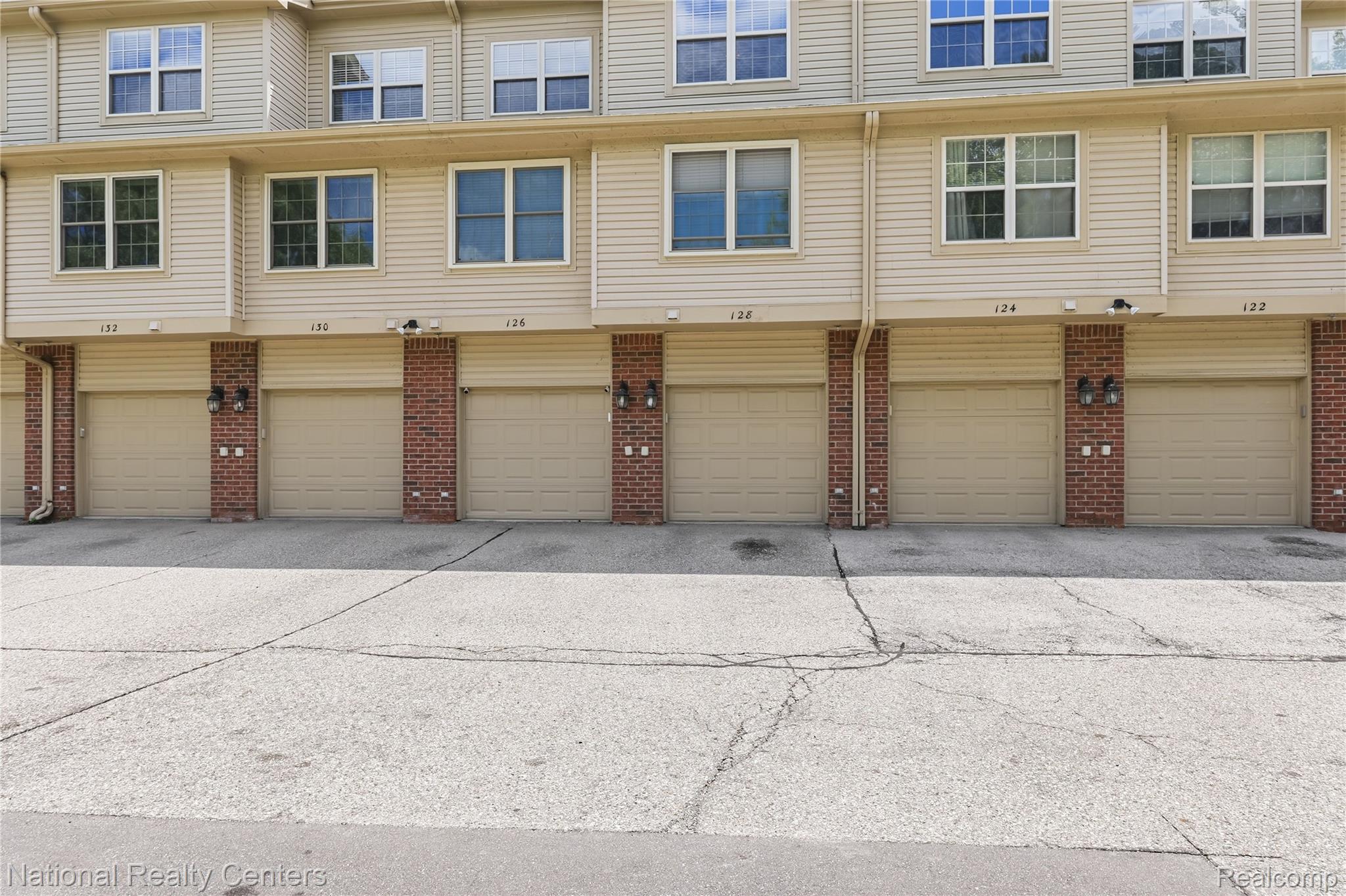 128 Sandy Lane Property Photo 12