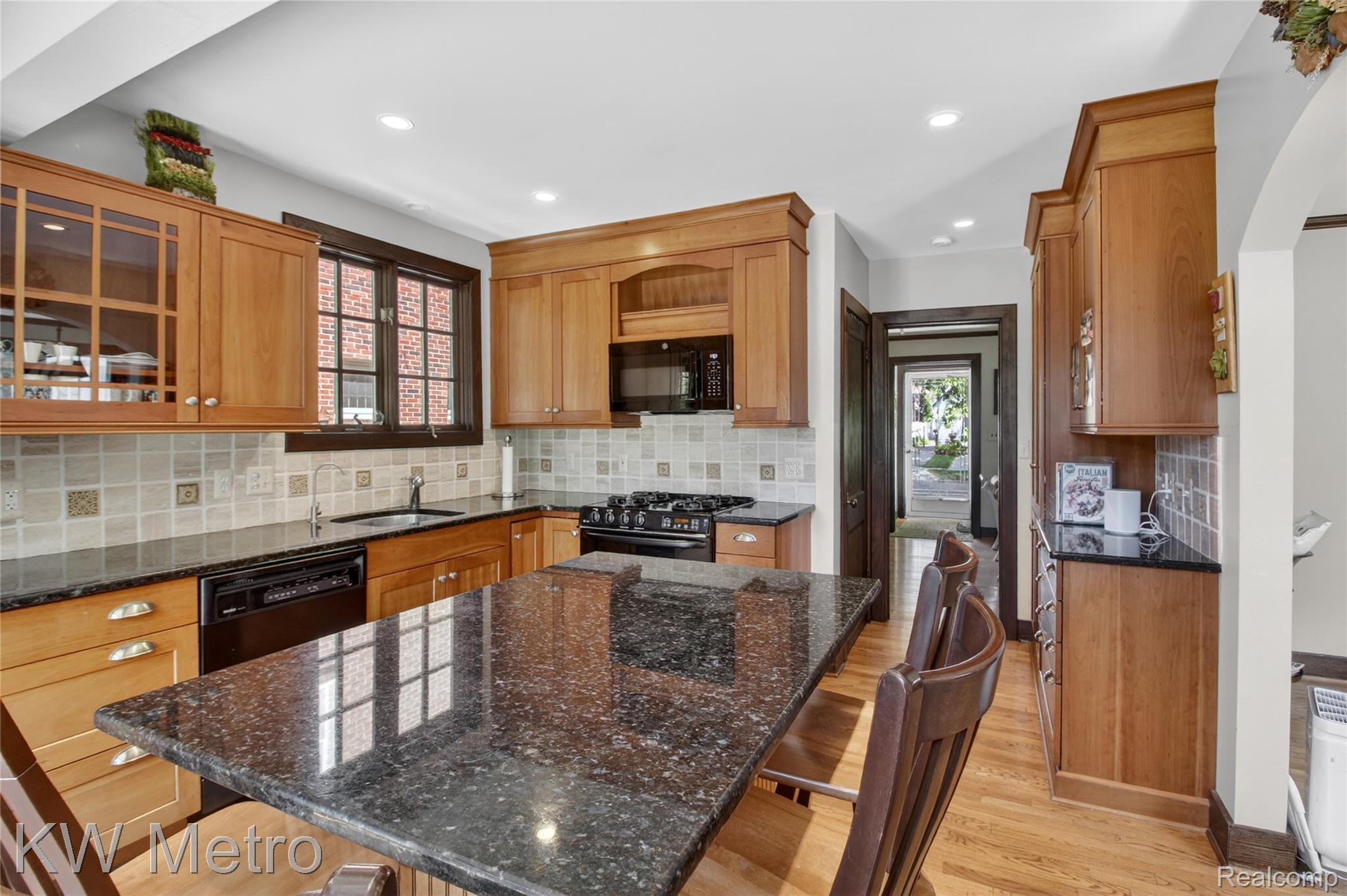 1823 W Houstonia Avenue Property Photo 3