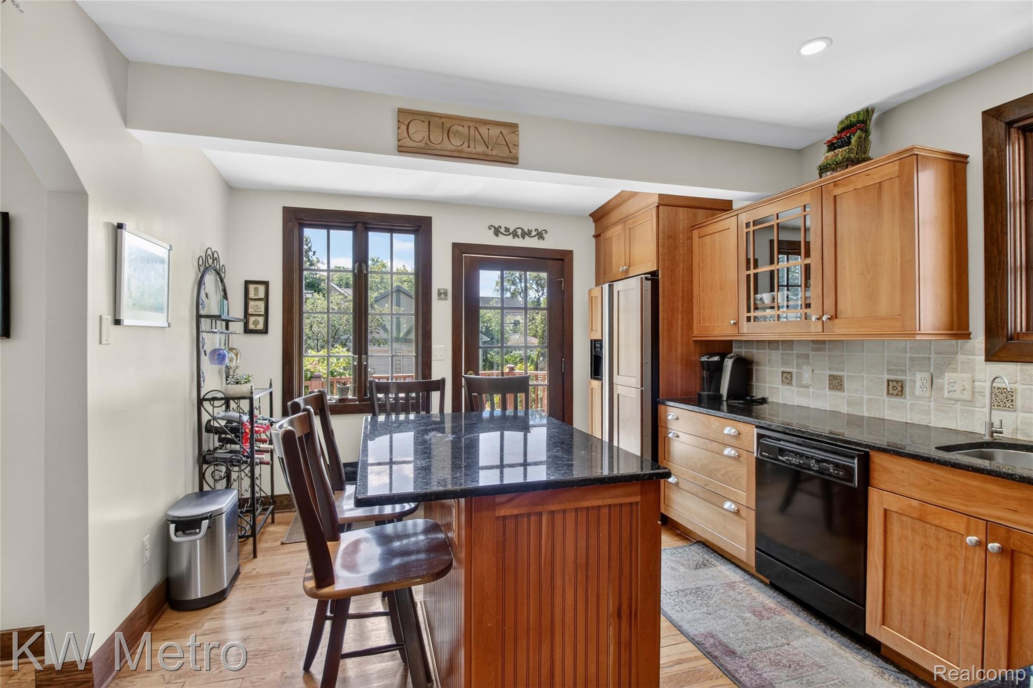 1823 W Houstonia Avenue Property Photo 4