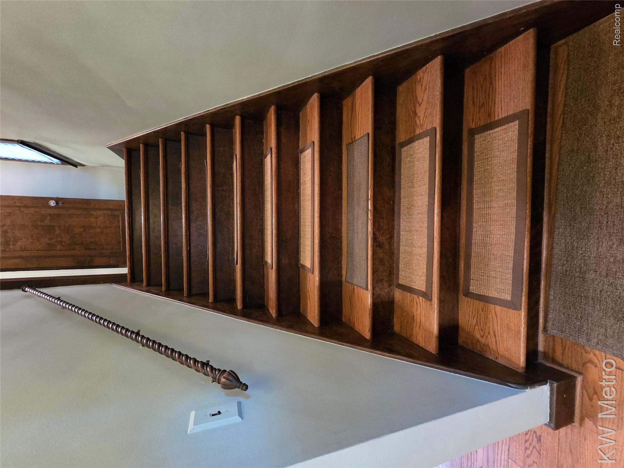 1823 W Houstonia Avenue Property Photo 8