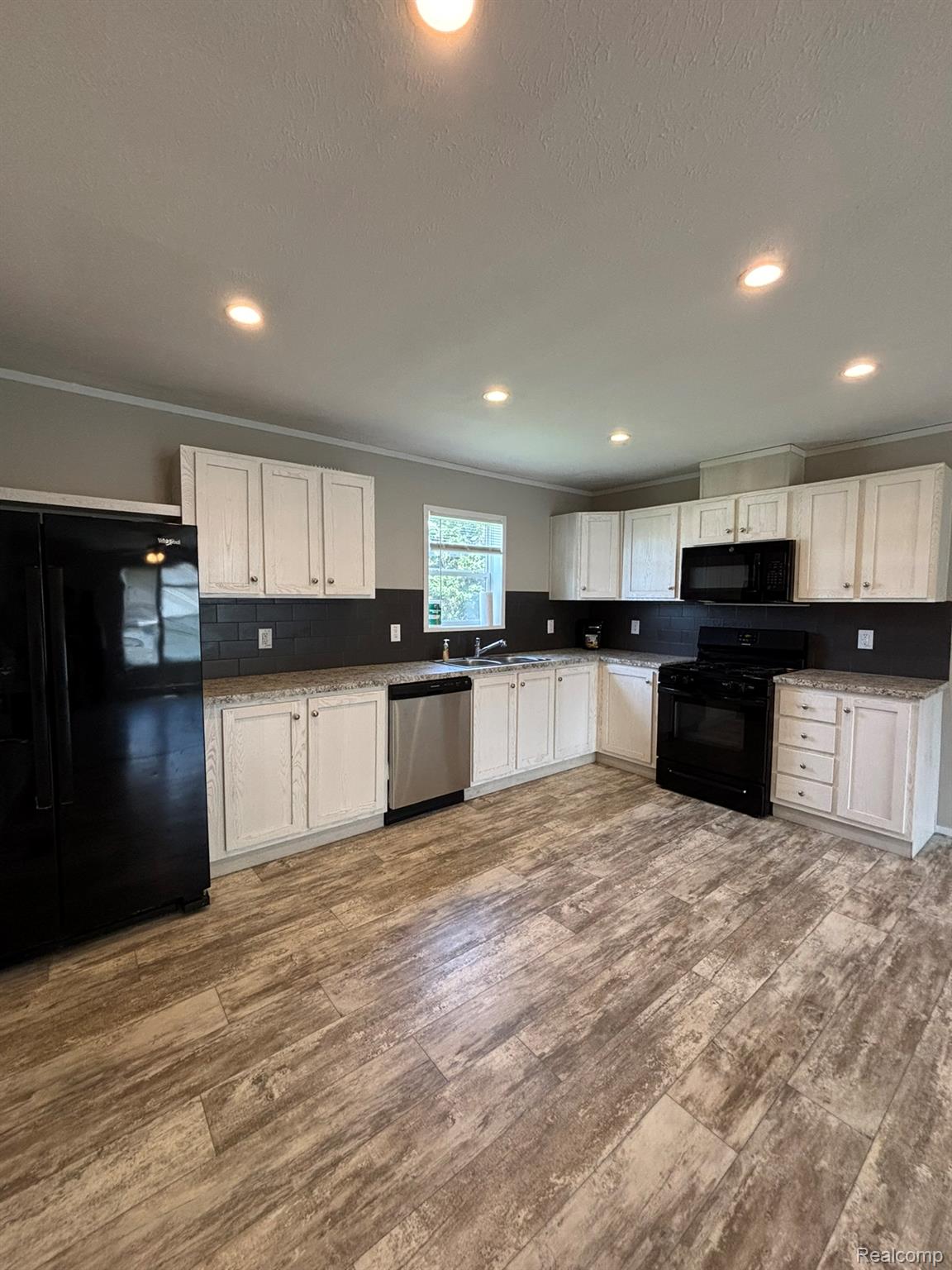 3621 Hawthorne Street Property Photo 6