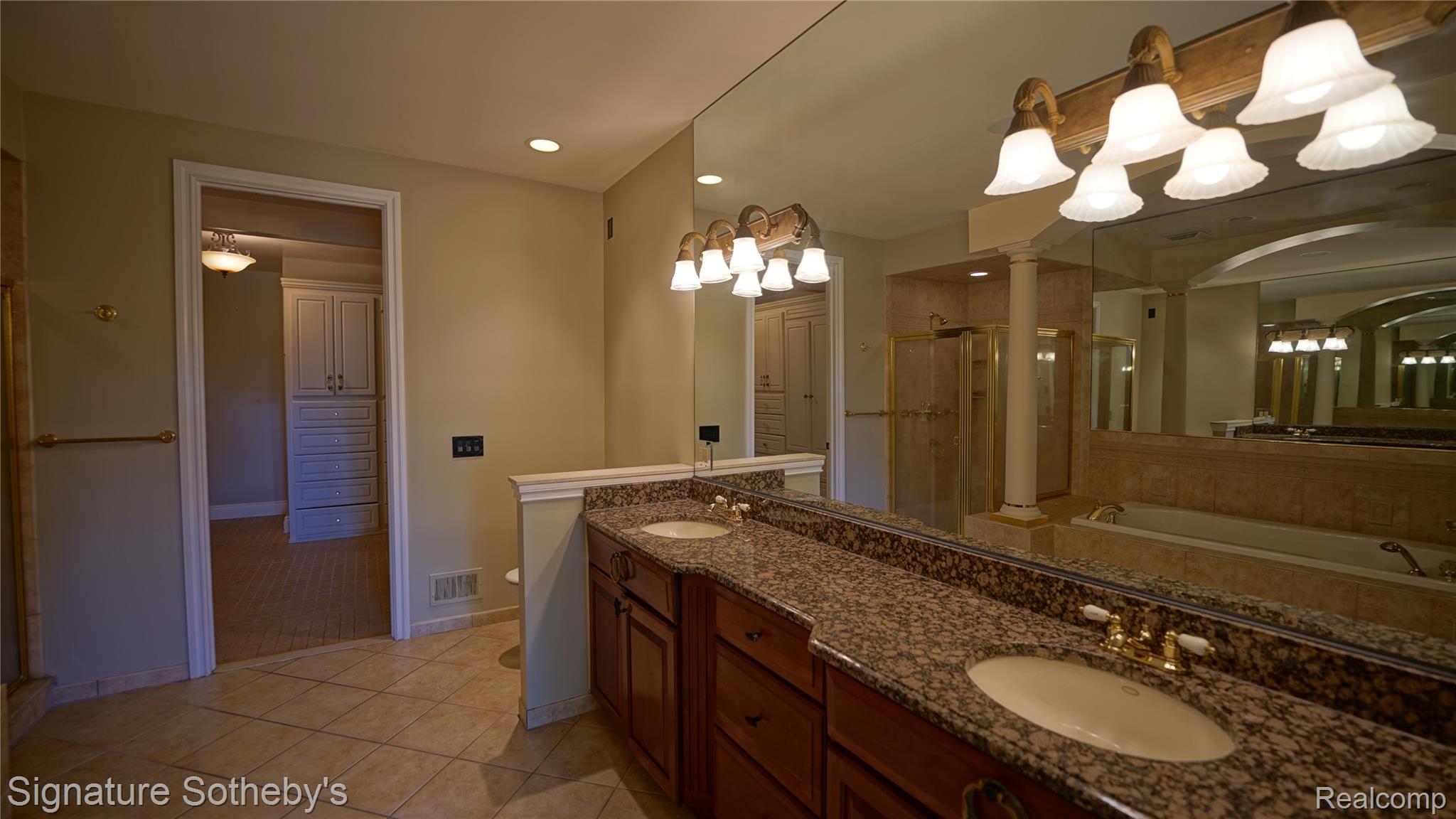 6608 Enclave Drive Property Photo 14