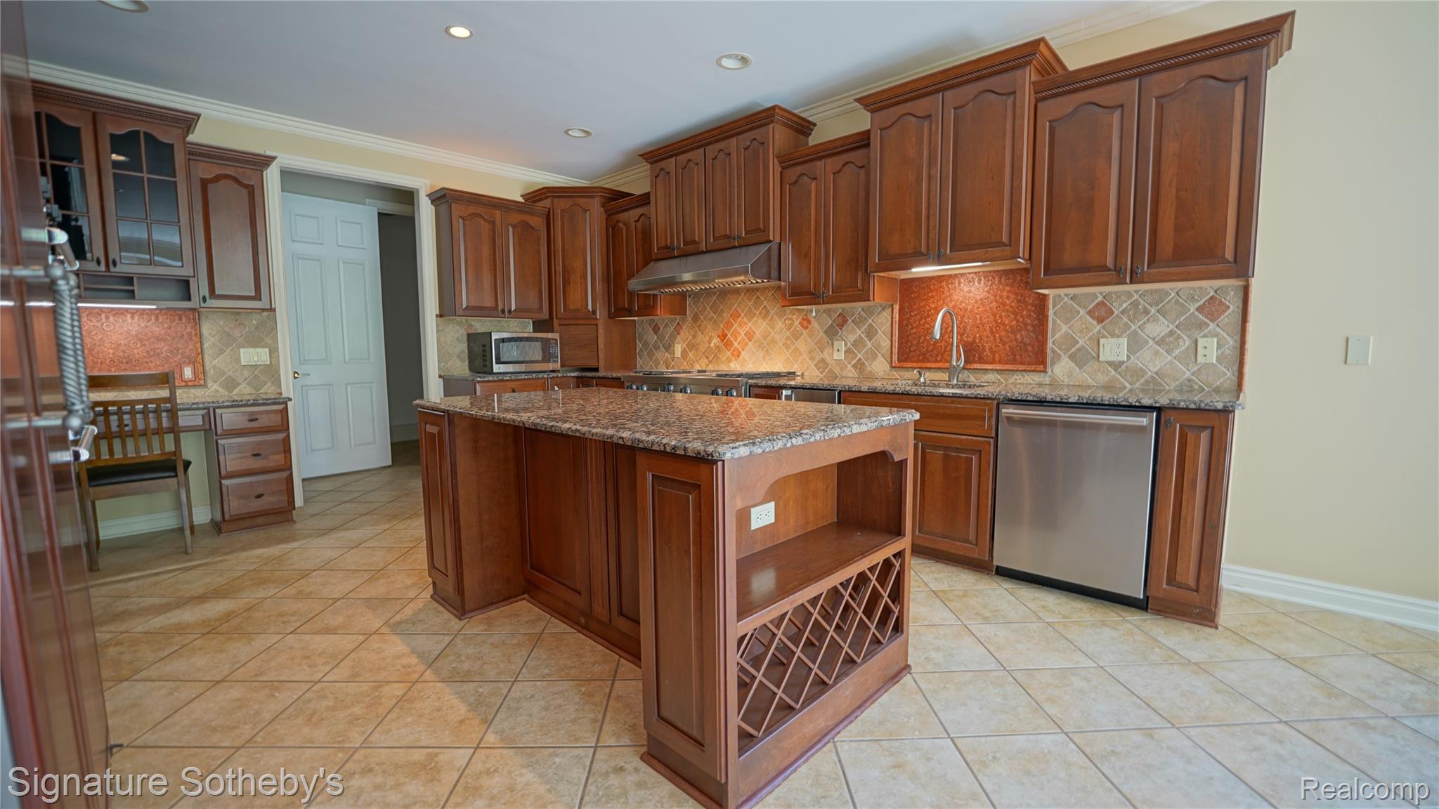 6608 Enclave Drive Property Photo 21
