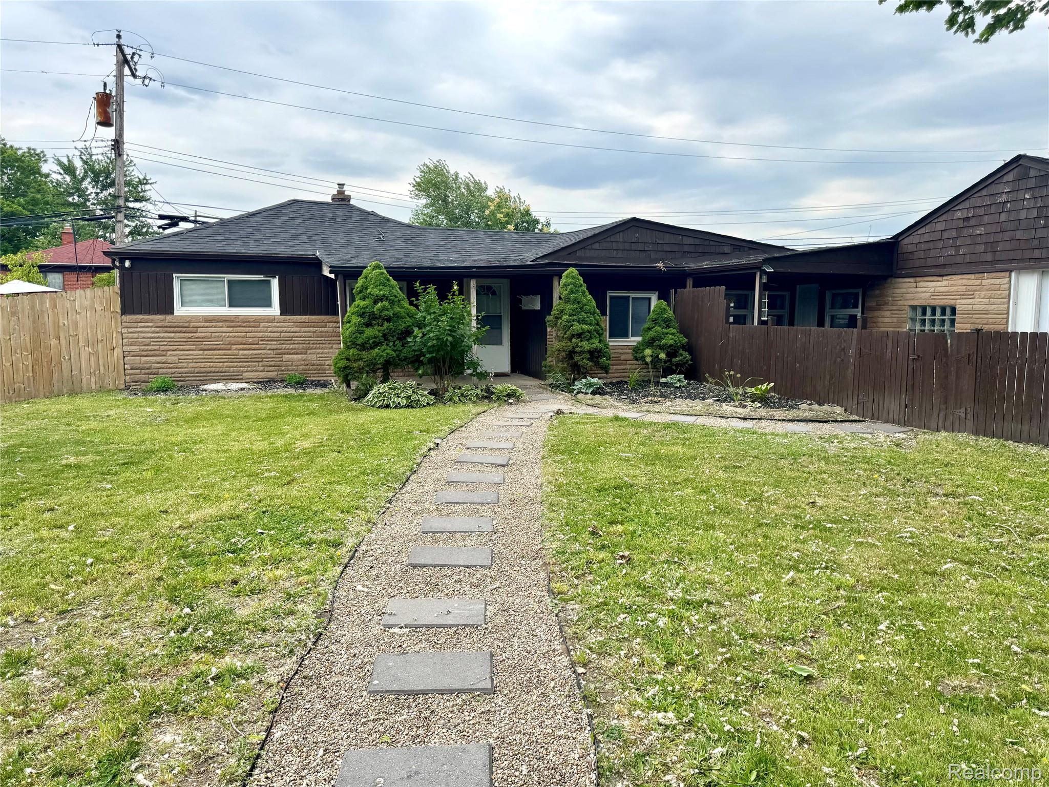 19940 Stanley Street Property Photo 1