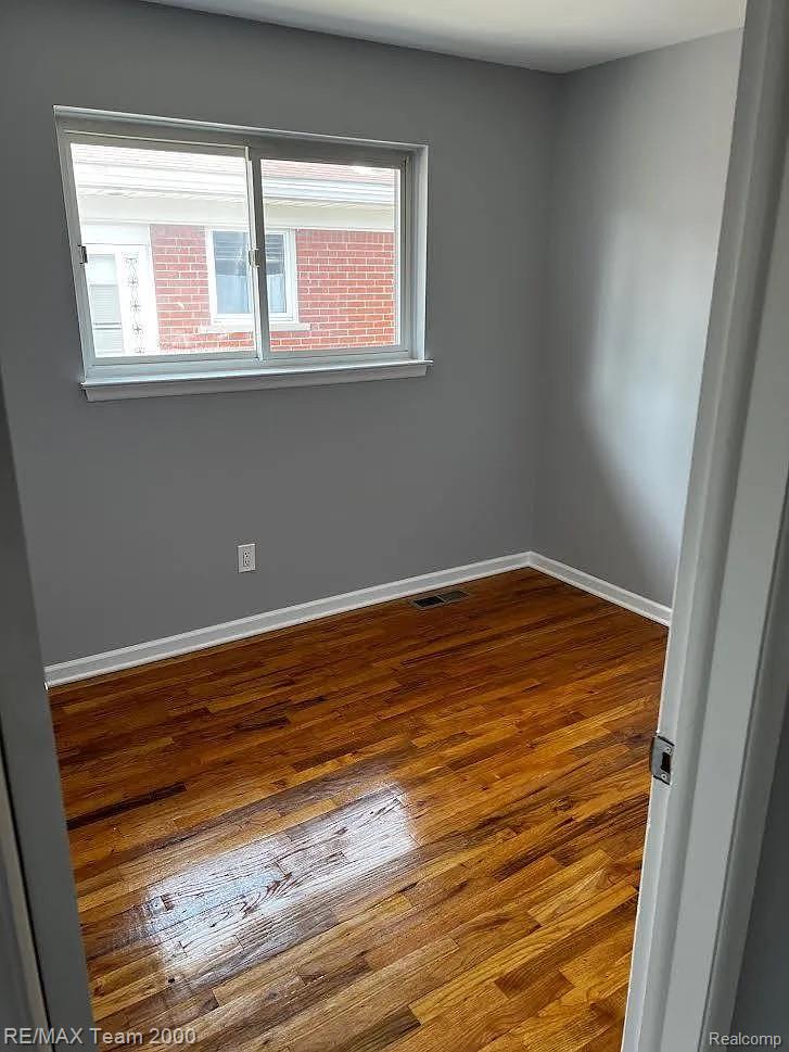 6577 N Lafayette Street Property Photo 5