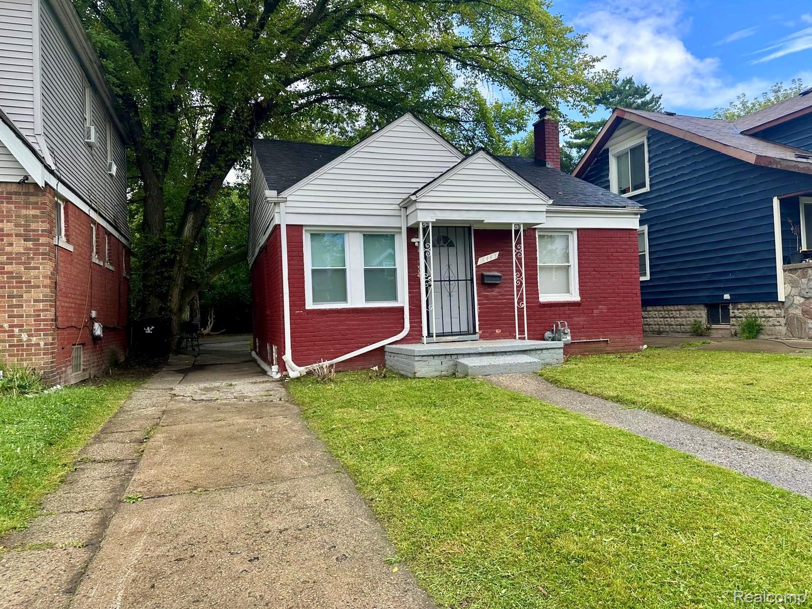18445 Alcoy Street Property Photo 1