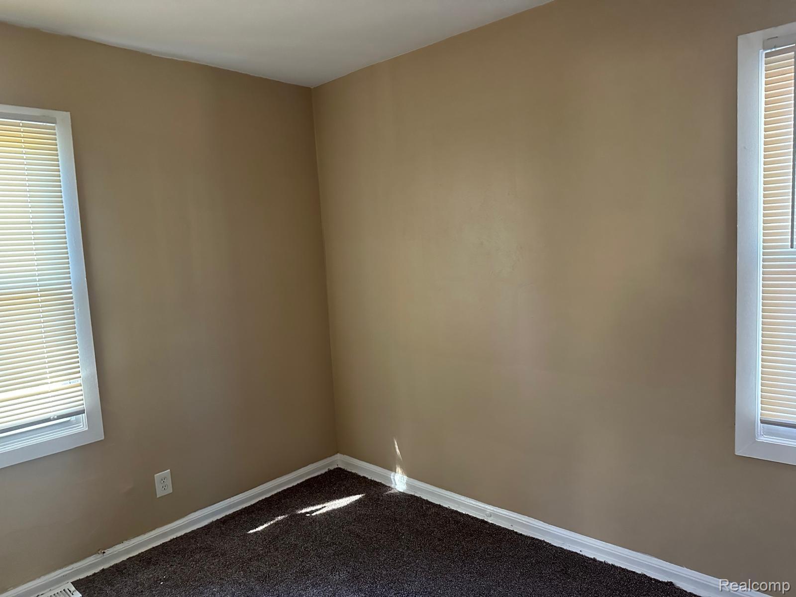 19337 Annott Street Property Photo 6
