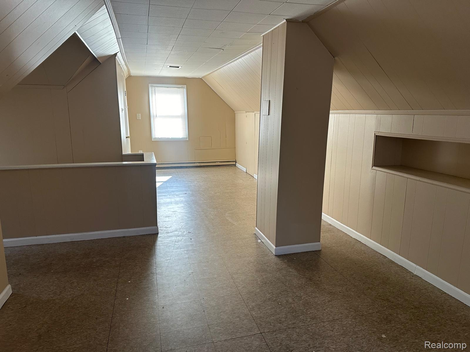 19337 Annott Street Property Photo 10