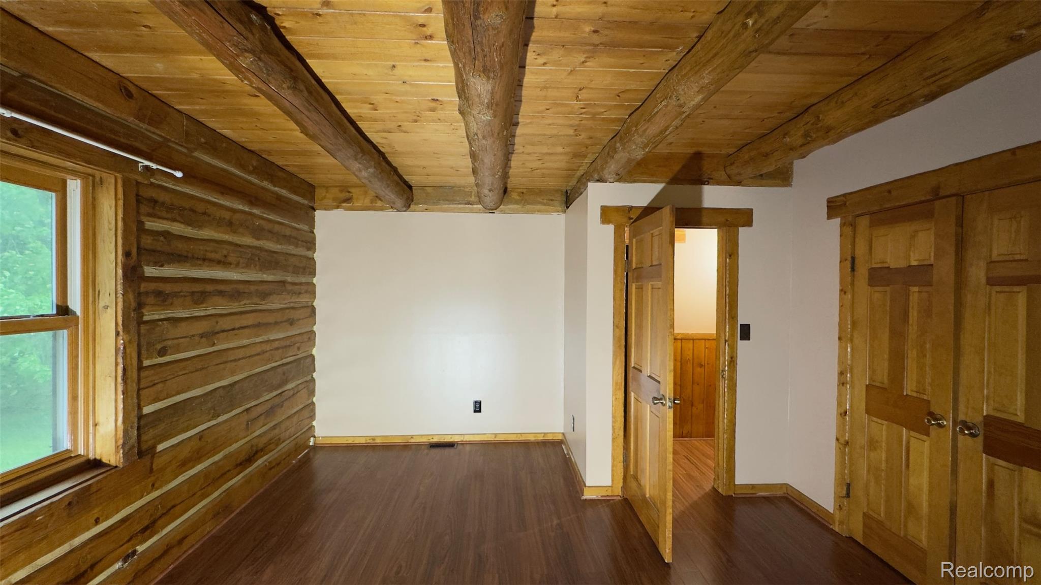 2608 E Sutton Road Property Photo 16