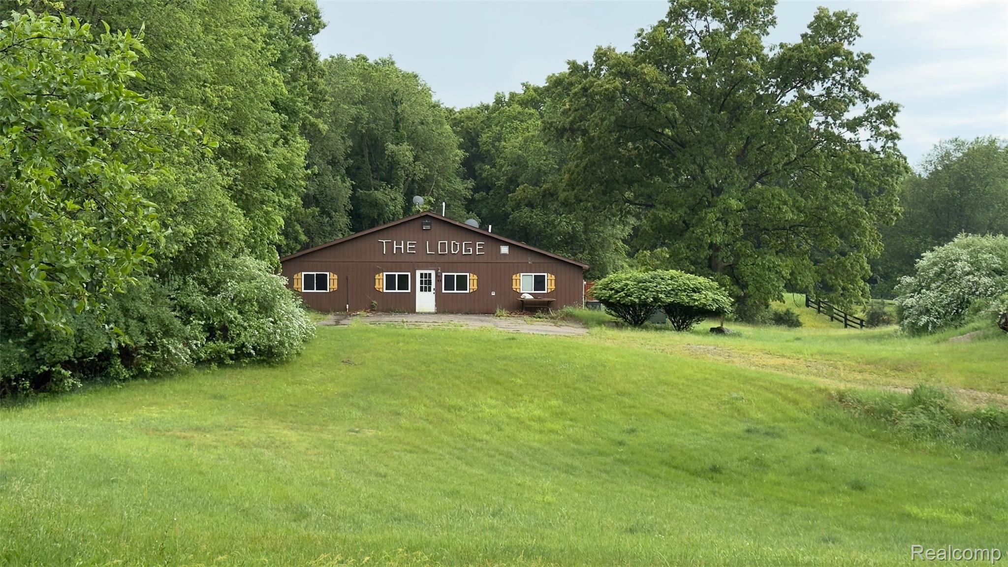 2608 E Sutton Road Property Photo 49