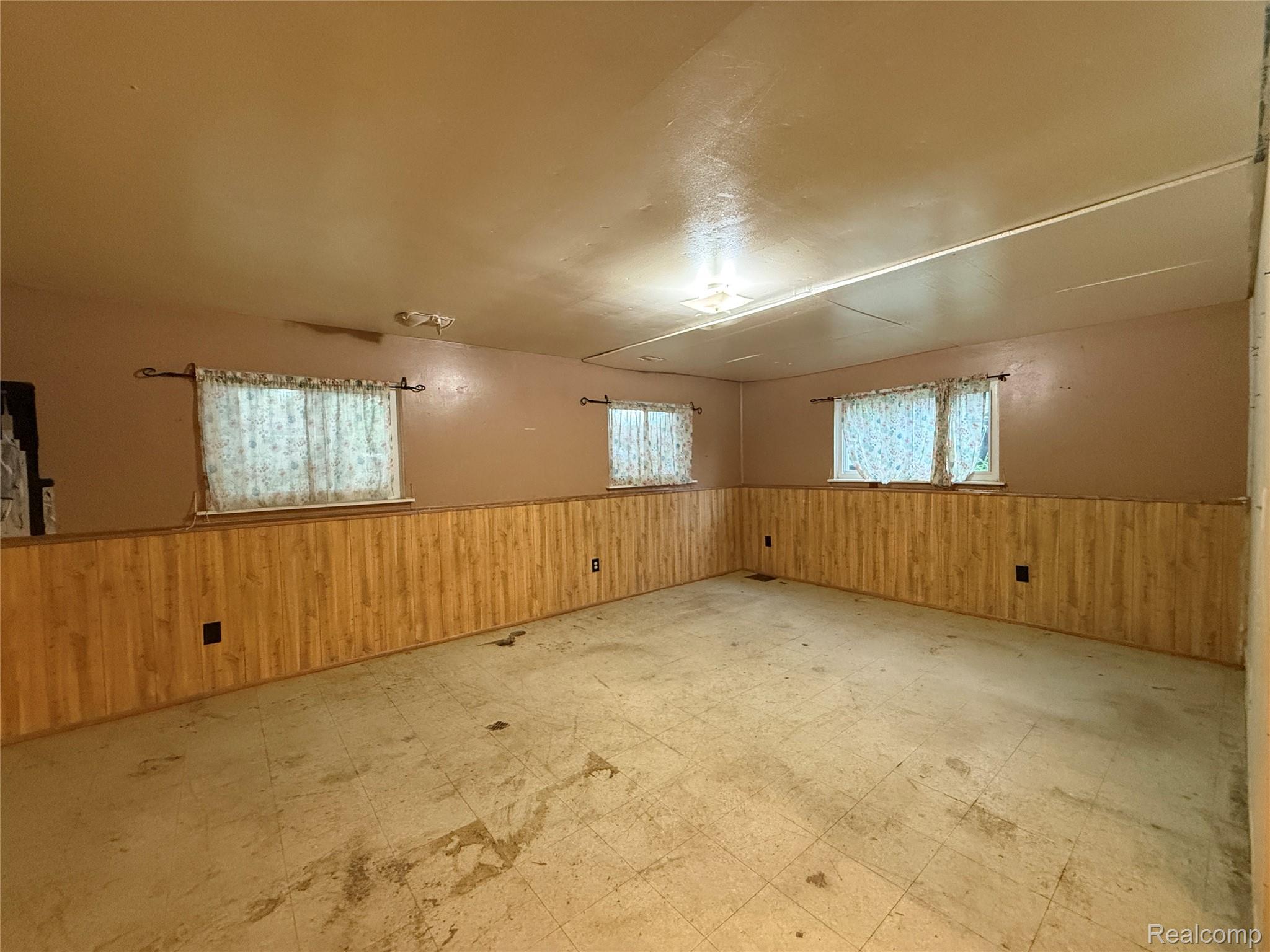 1501 Barchester Street Property Photo 8